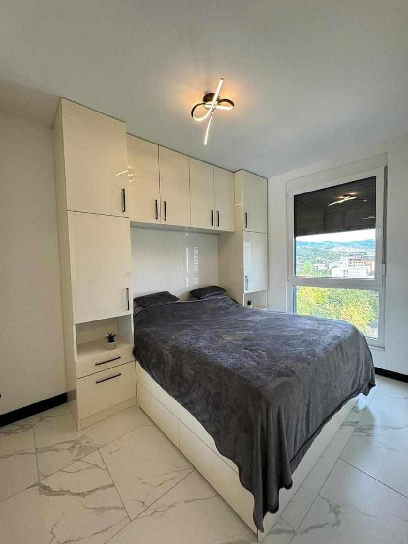 TheGodfather Apartment - Nova Otoka Avenija