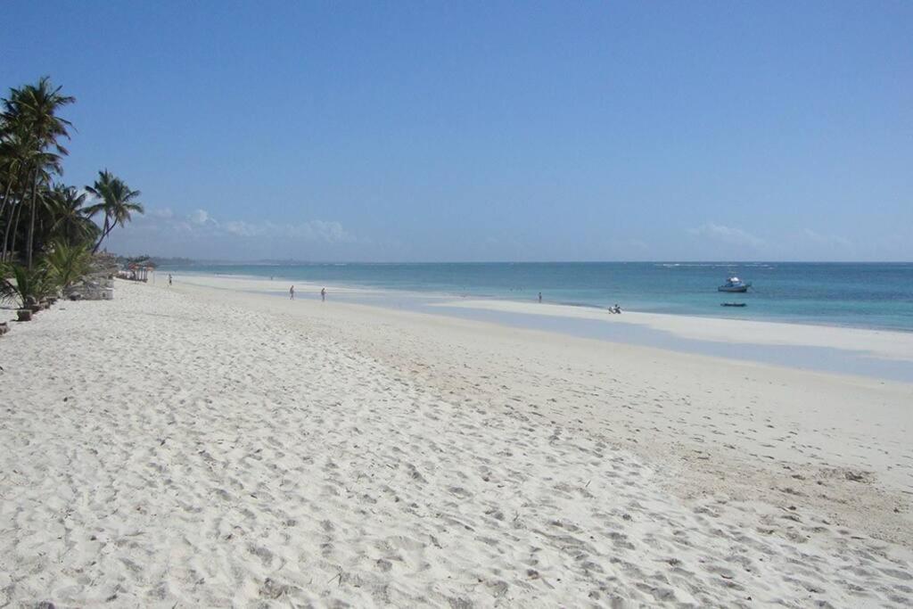 Daima Suites and Holiday Home