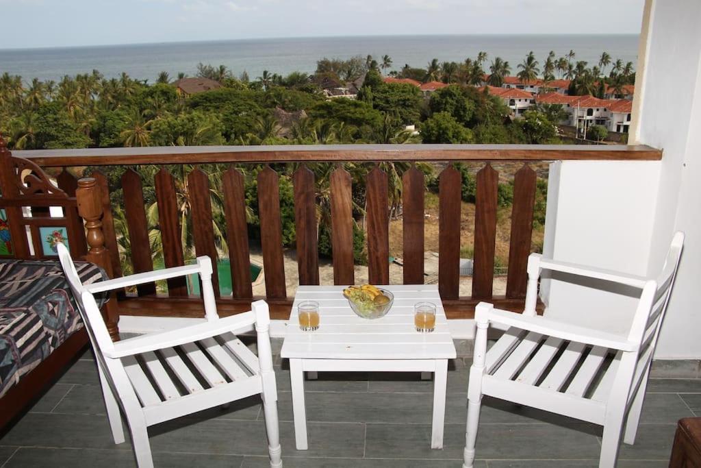 Daima Suites and Holiday Home