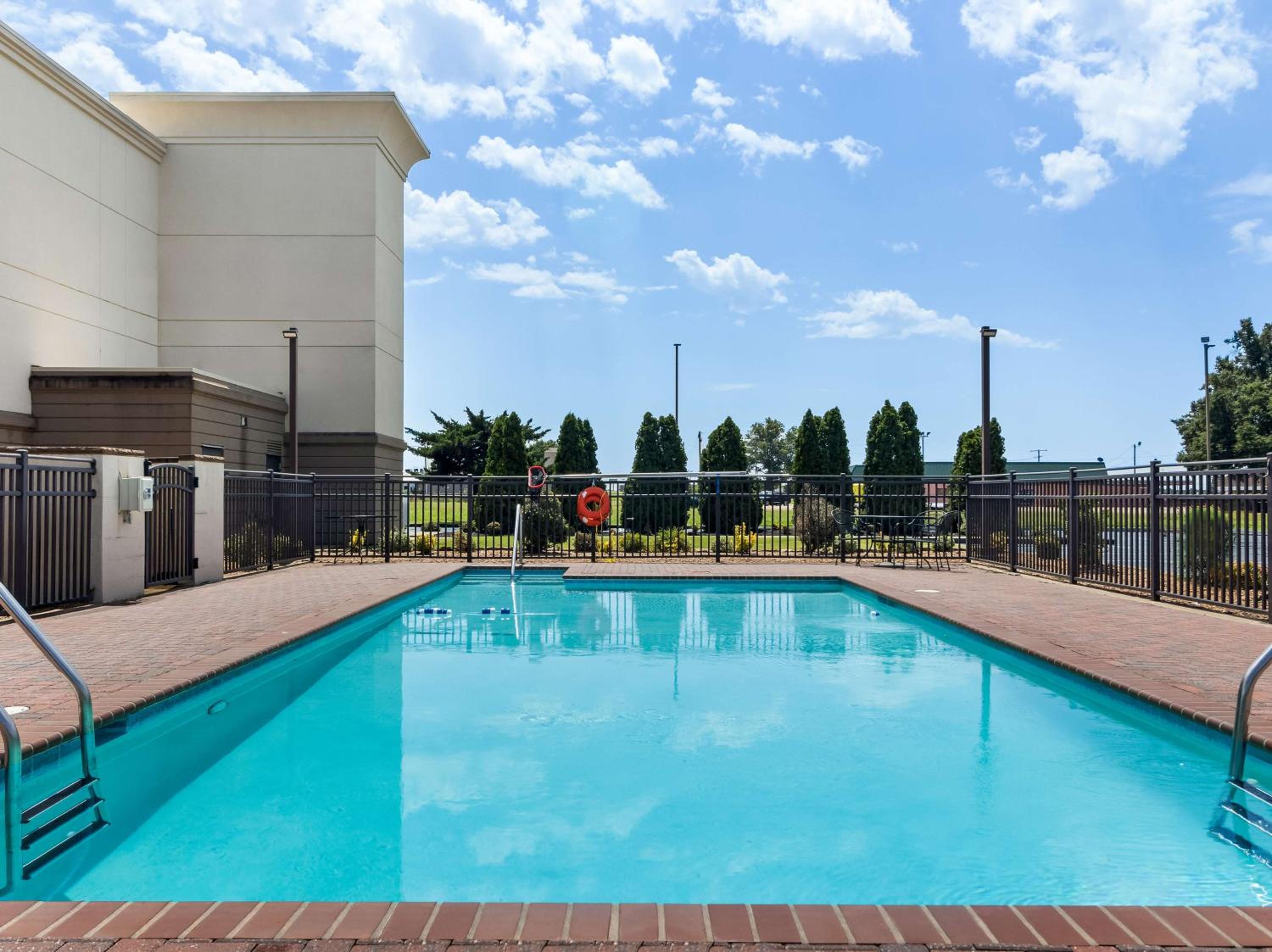 Blytheville Vacations - Hampton Inn Blytheville - Property Image 25
