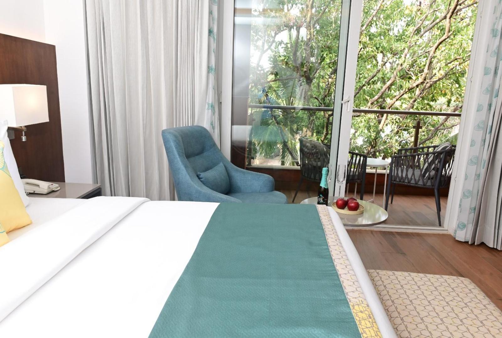 Golden Tulip Vagator Goa view 5