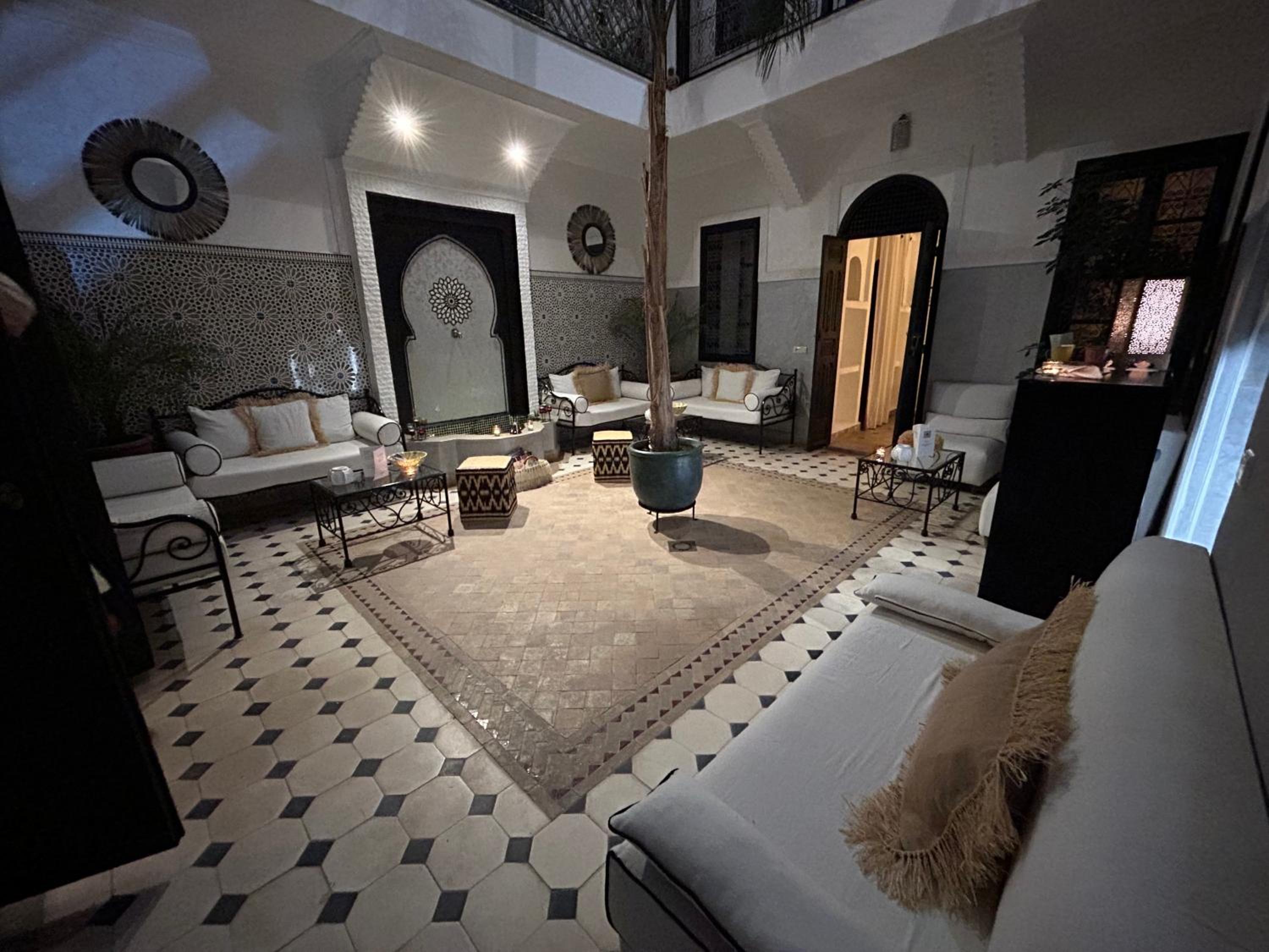 lounge
