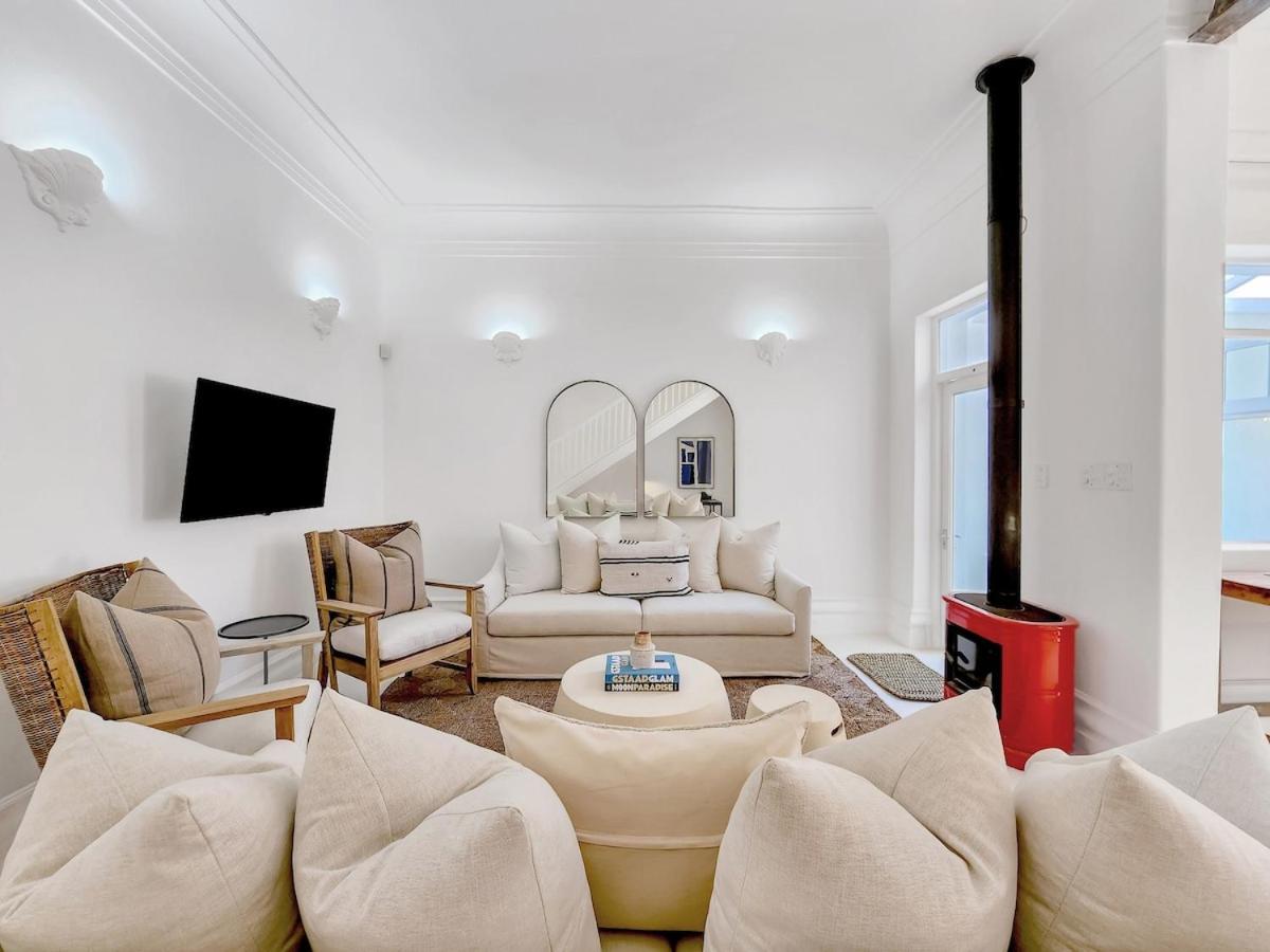 Tranquil Family Home in Green Point view 3