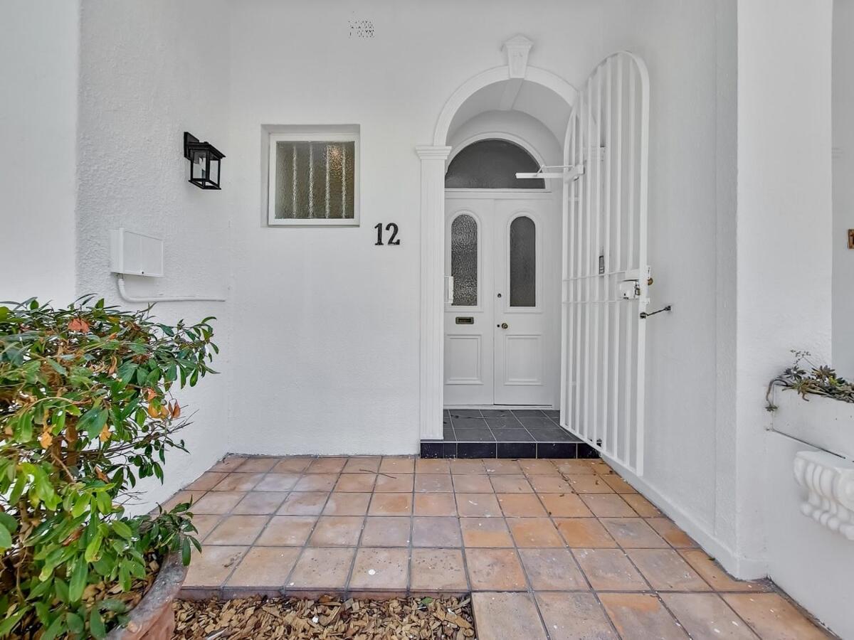Tranquil Family Home in Green Point view 2