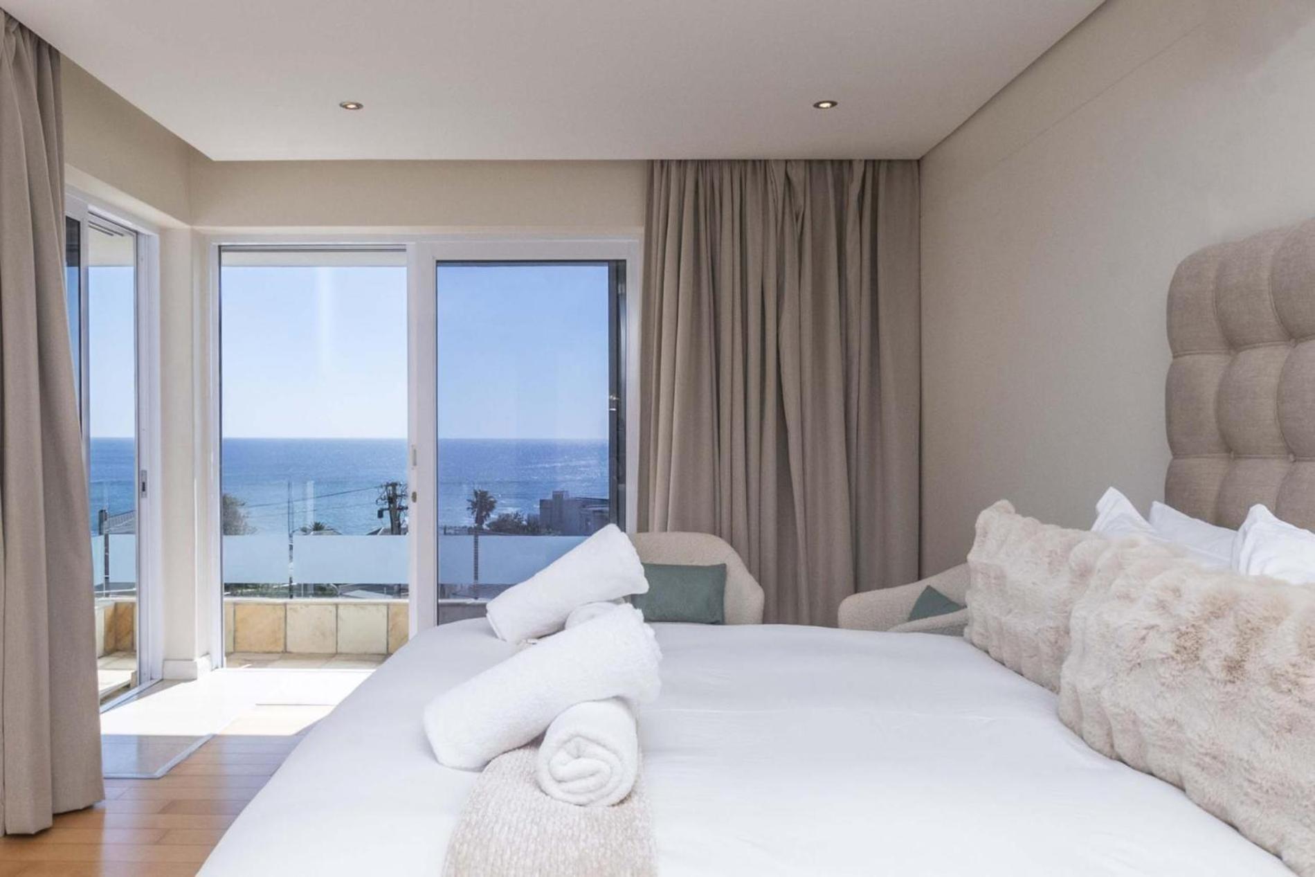 Camps Bay Villa Ocean & Mountain Views,Near Beach view 5