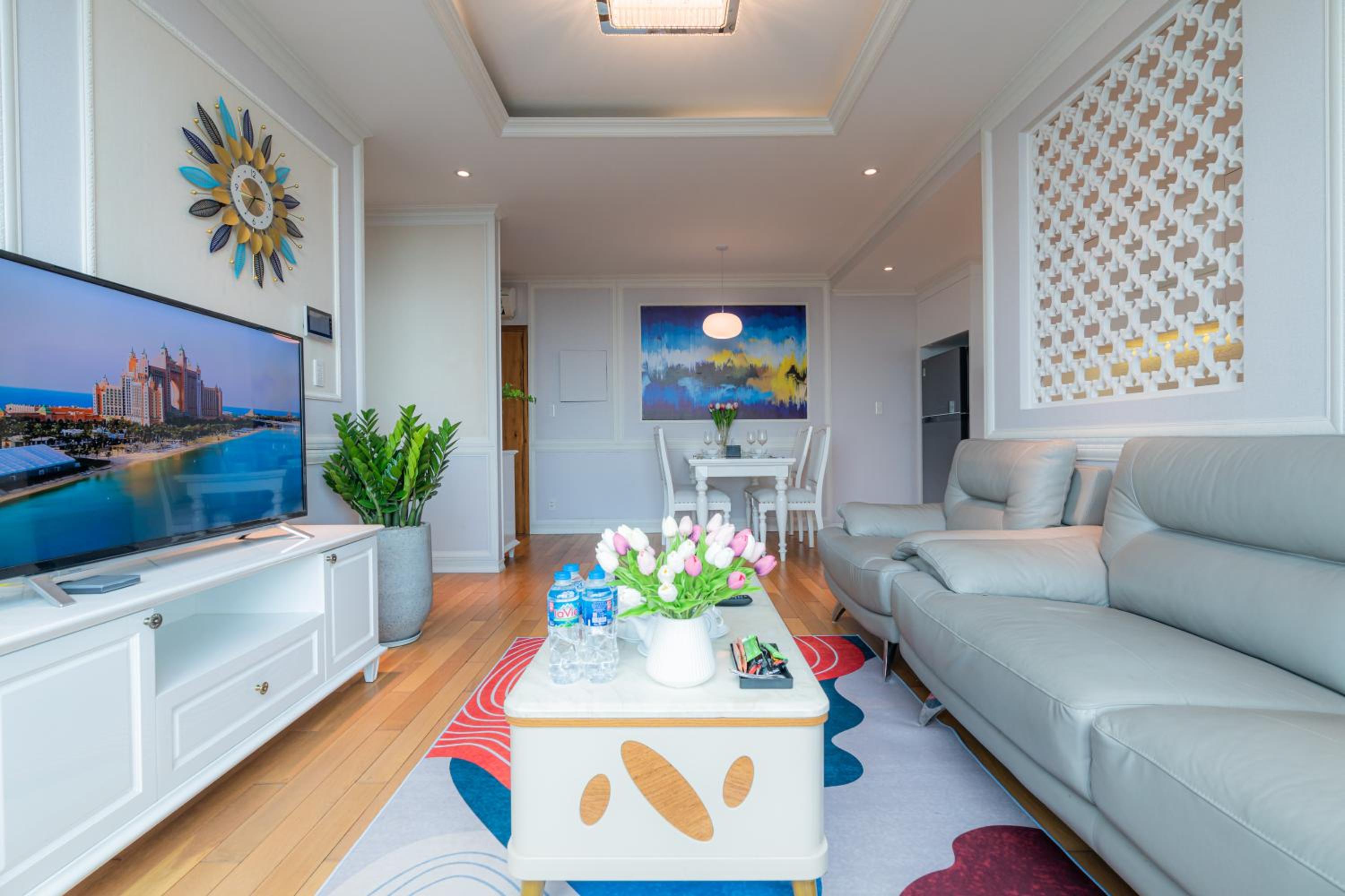Leman Luxury Suites