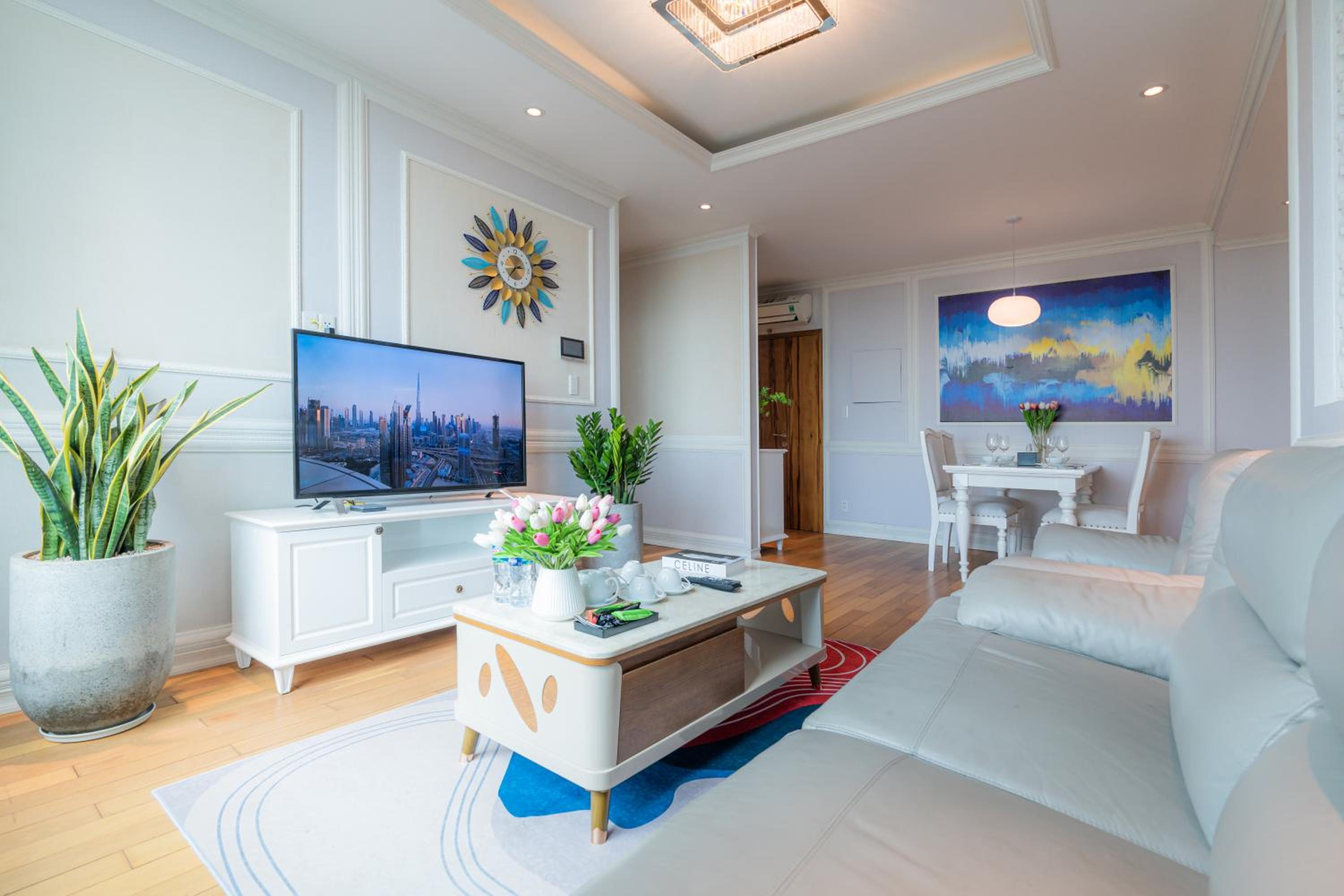 Leman Luxury Suites