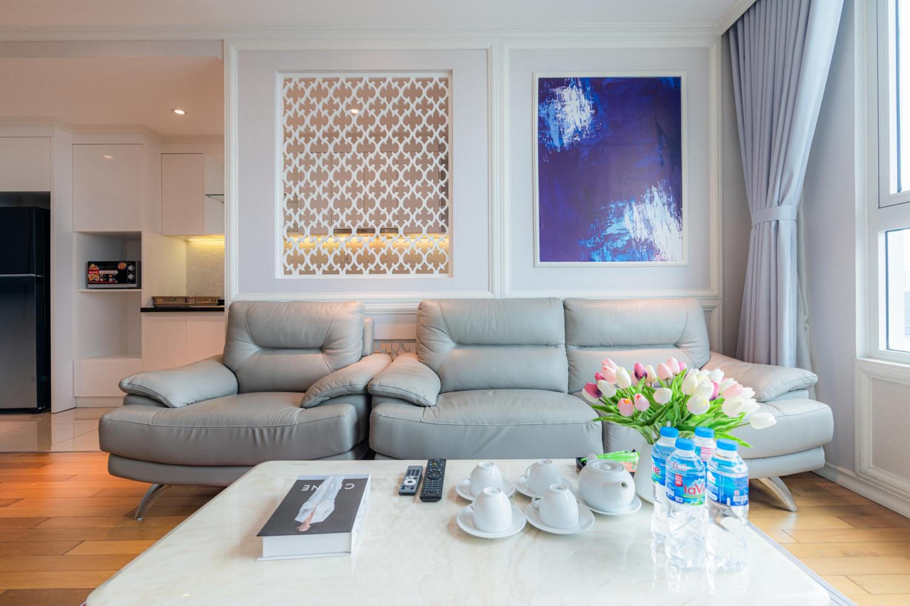 Leman Luxury Suites
