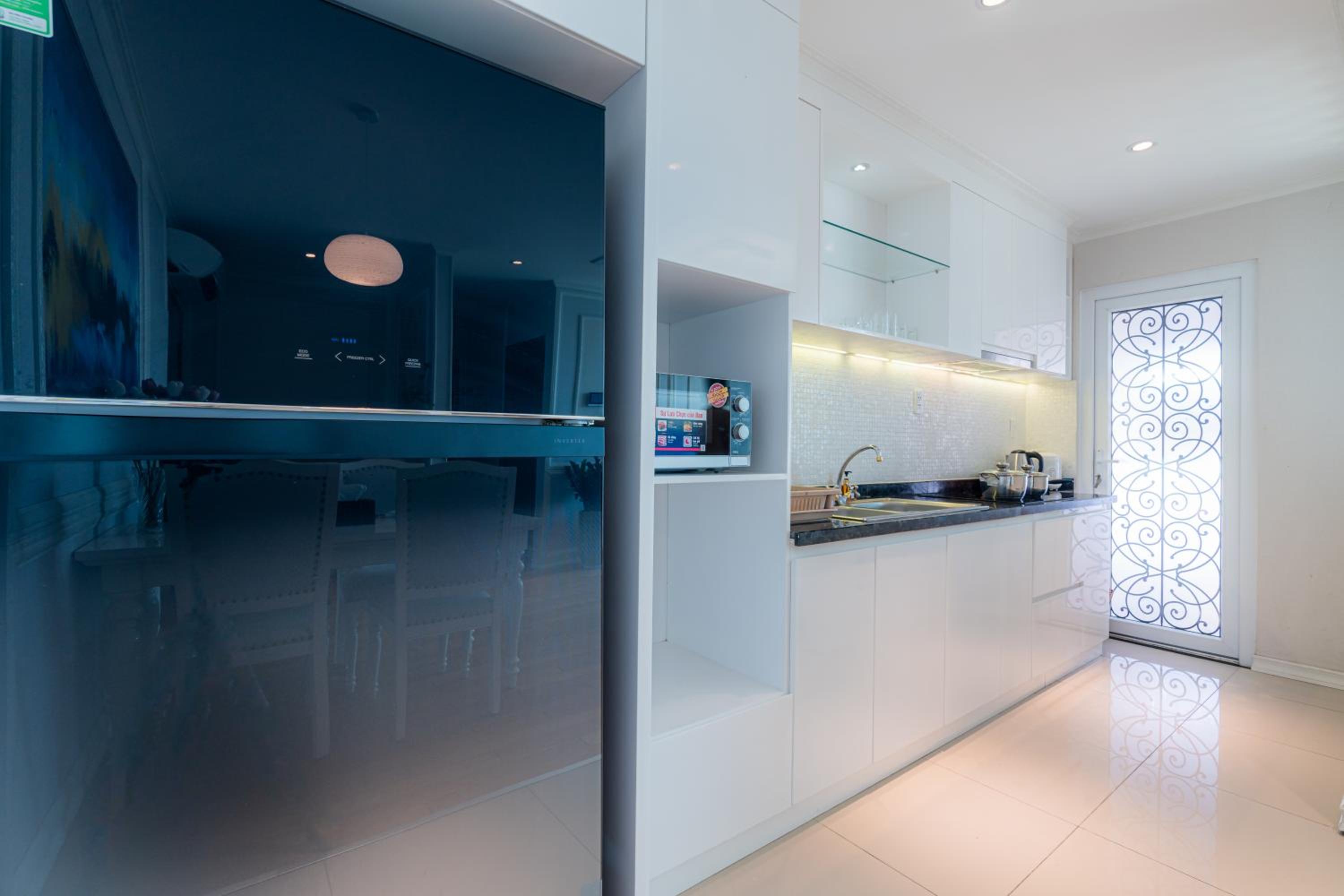 Leman Luxury Suites
