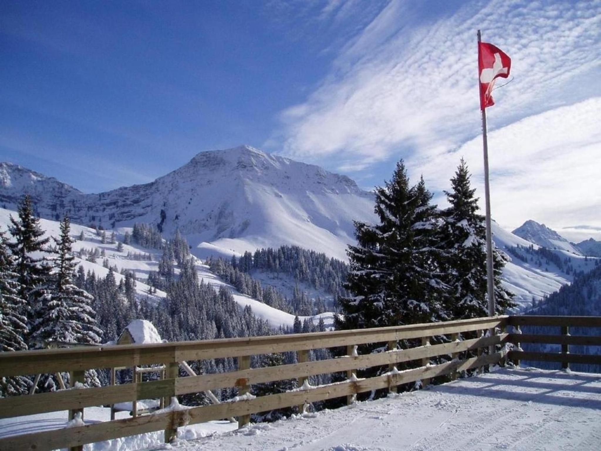 Maiensäss WiFi, Naturnah, Familienfreundlich, direkt im günstigen Familien-Skigebiet