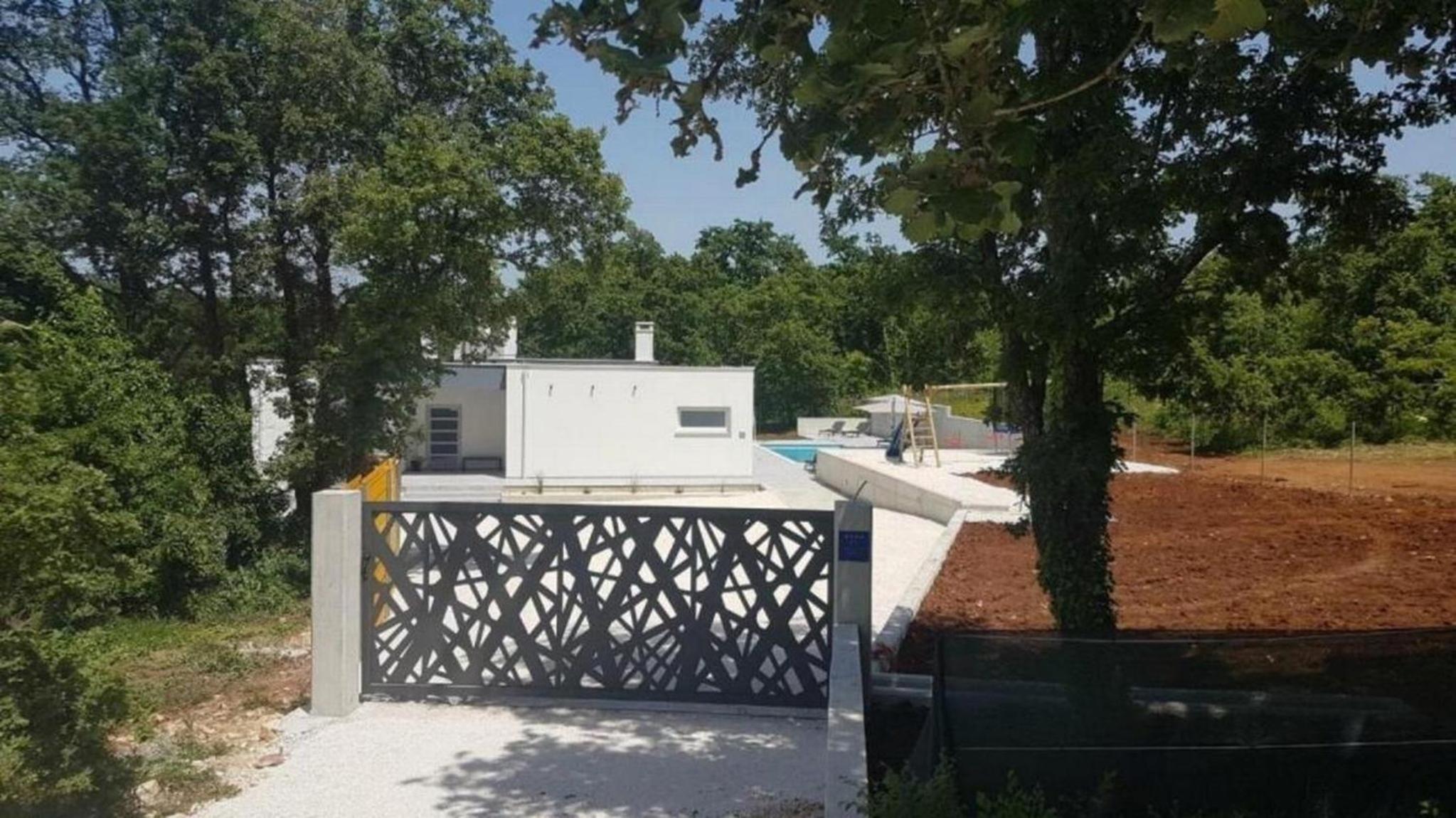 Villa Sanivaro view 4