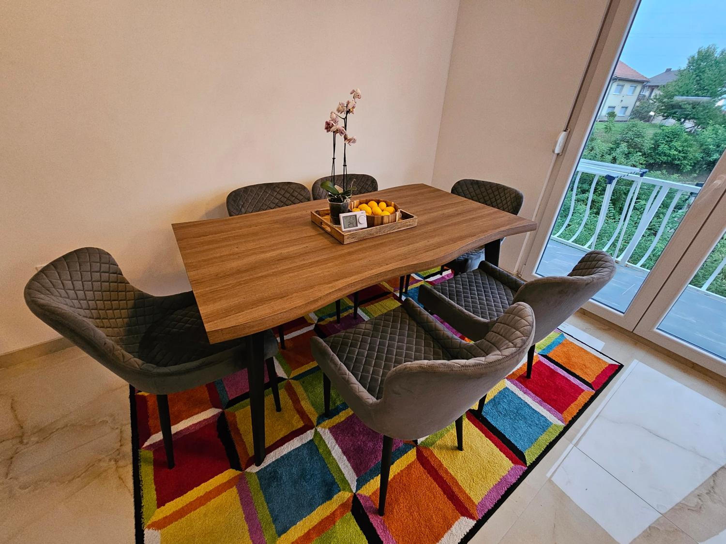 Skylight suite apartment