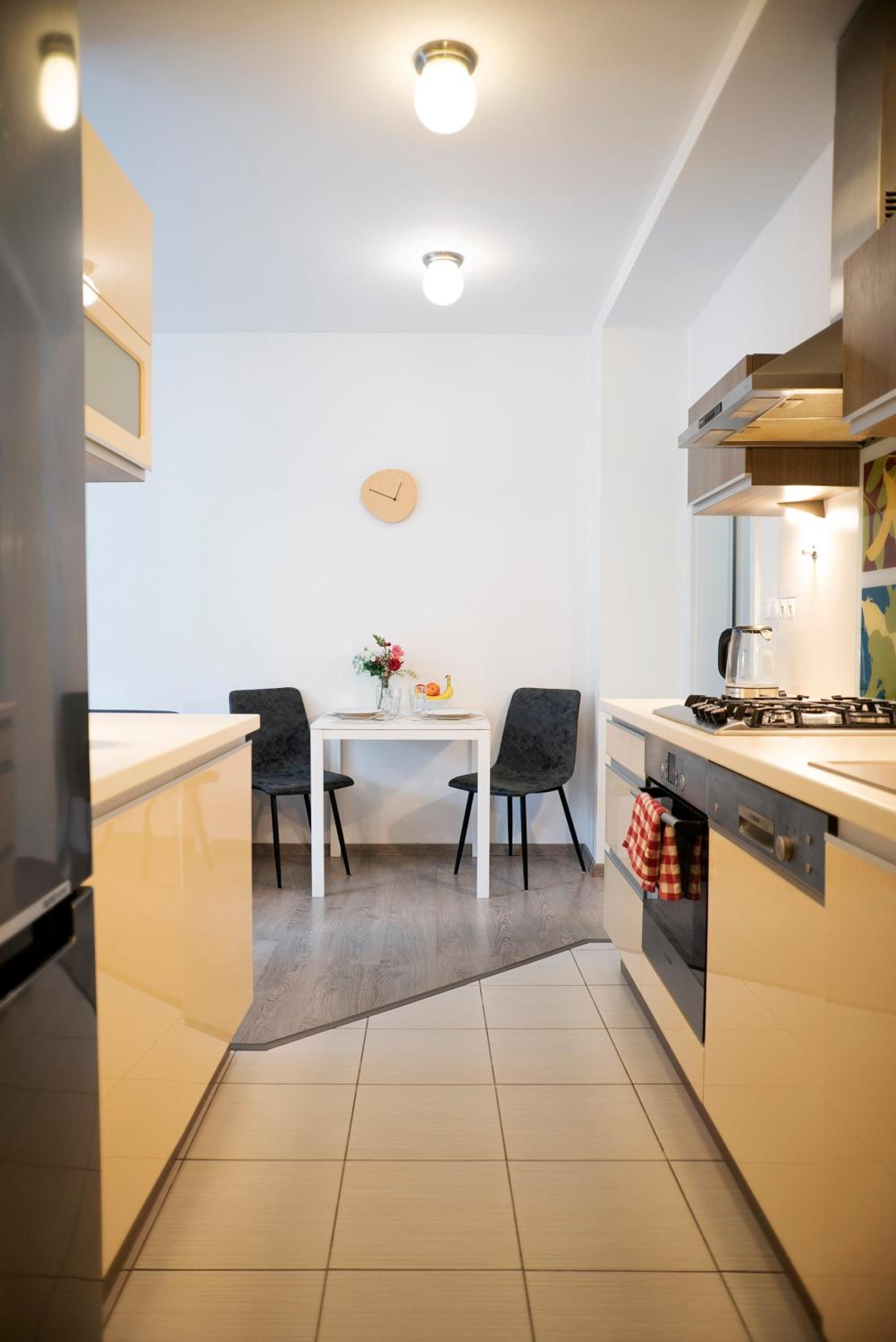 Cozy 2-room apt, Parking nearby view 4