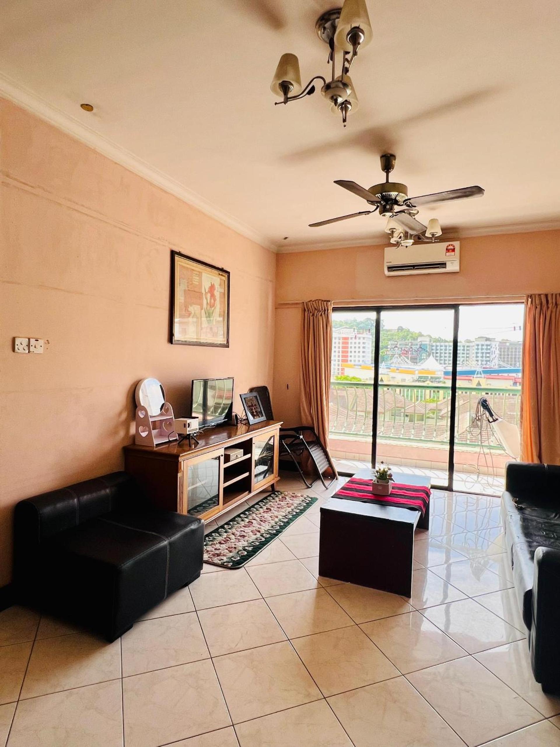 AdikBongsu Homestay Marina Court photo 6