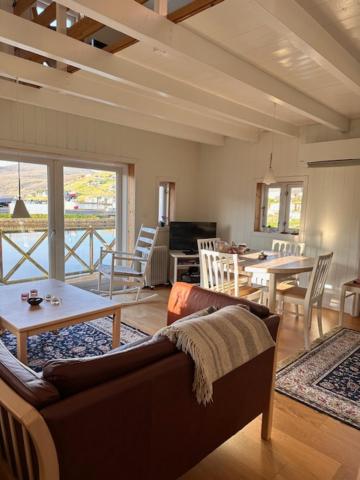 Cottage by the waterfront