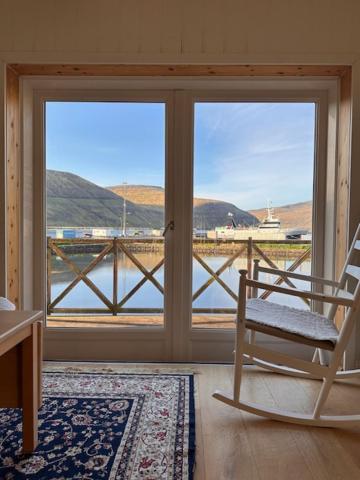 Cottage by the waterfront