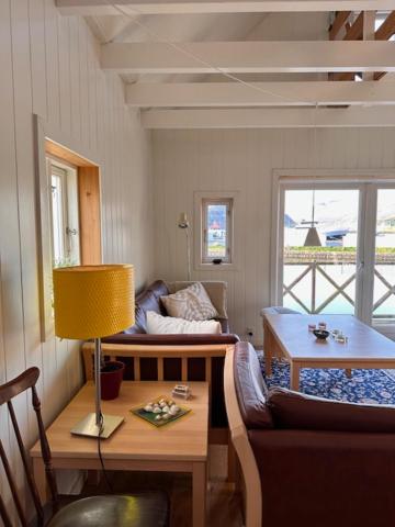 Cottage by the waterfront