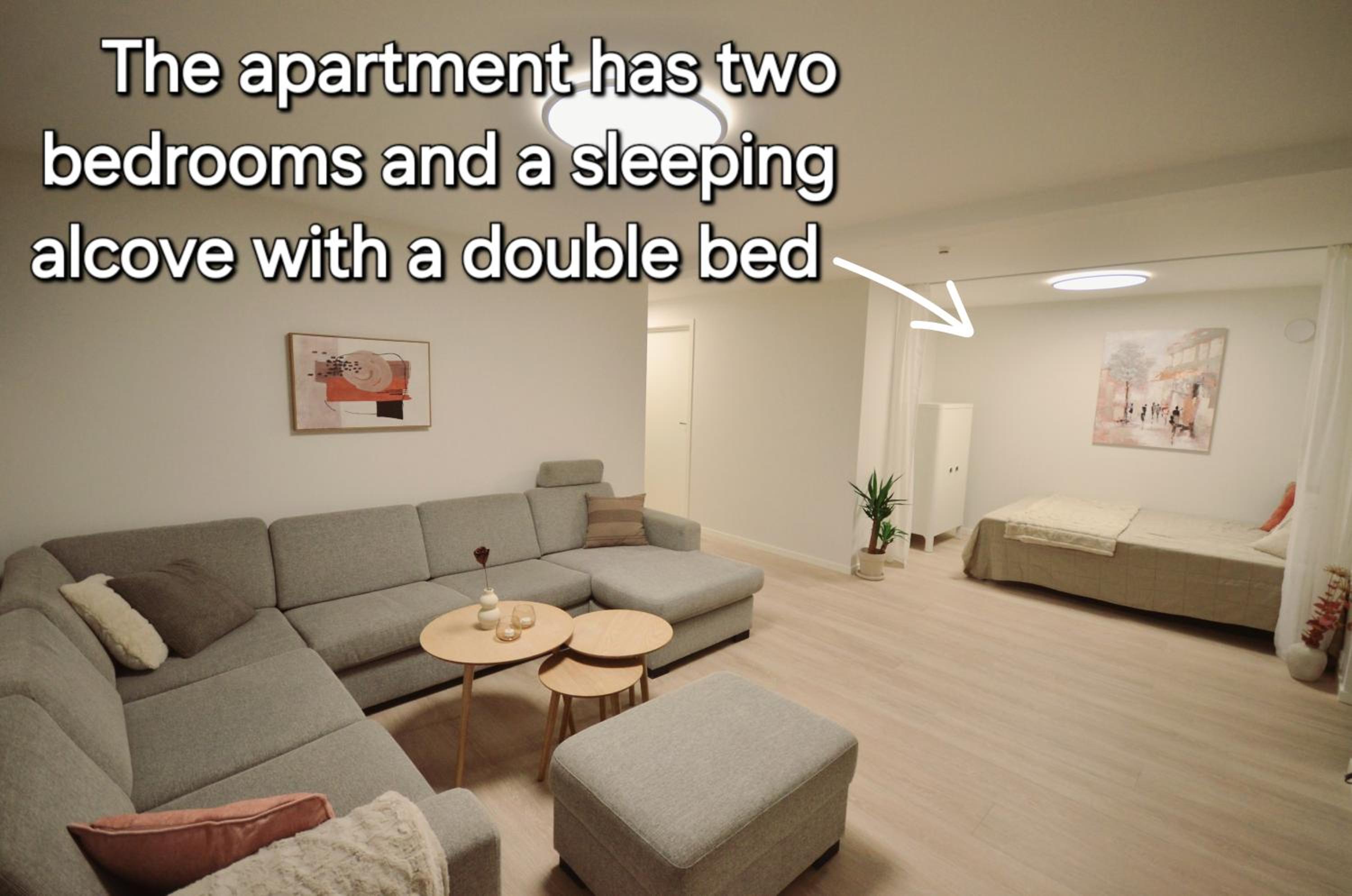 New renovated apartment near the airport with 3 double beds view 5
