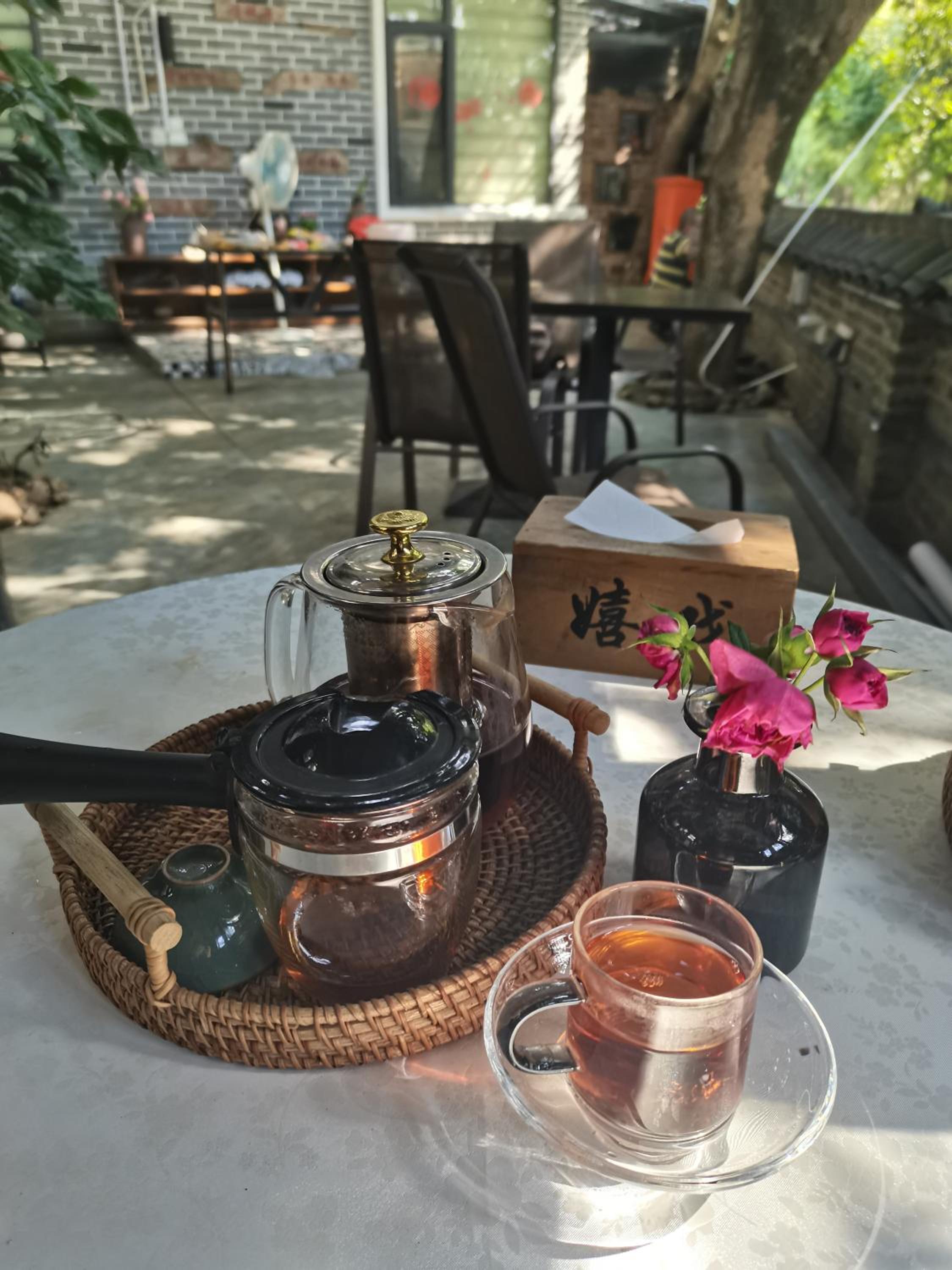 XiXi Lakeside Inn