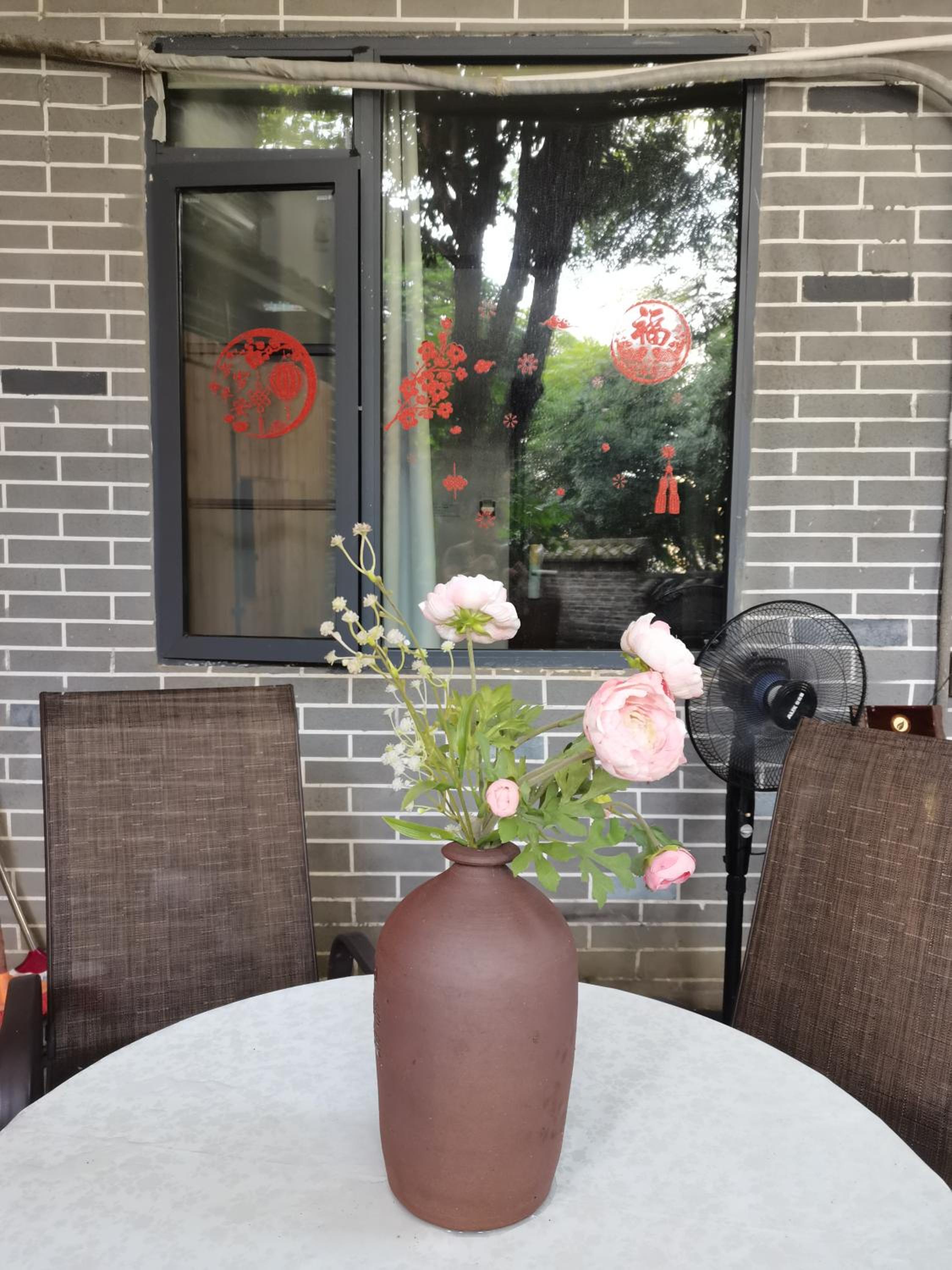 XiXi Lakeside Inn