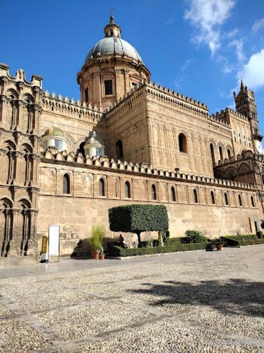 Casa Lo Re - Palazzo Normanni view 2