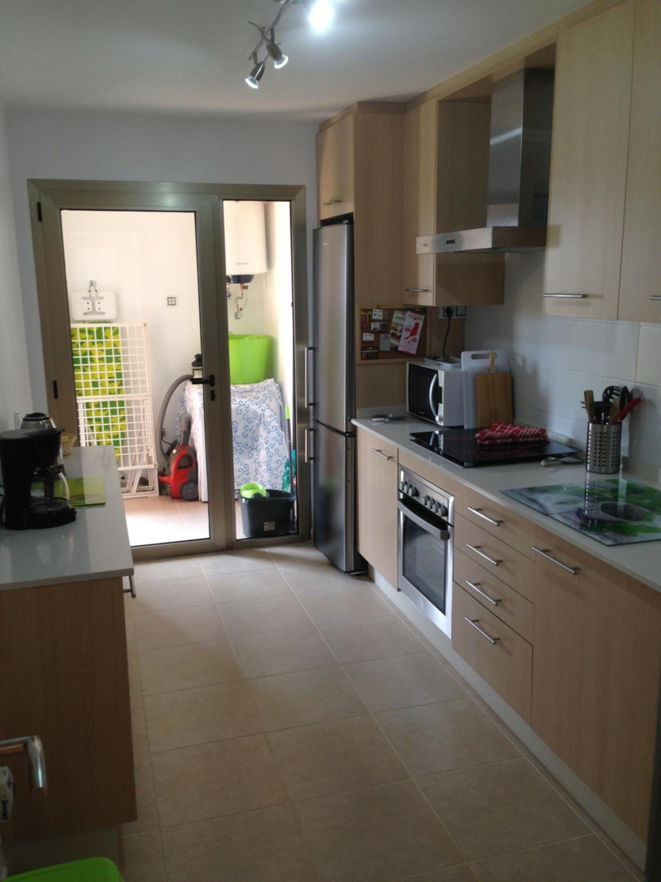 VV Registered Spacious Superb South facing apartment