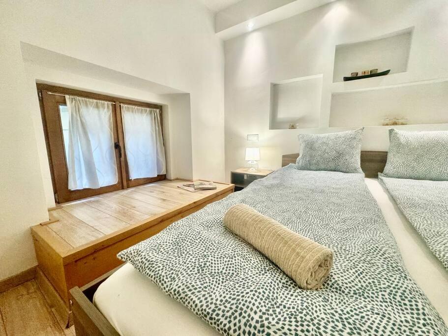 R8 Central 2BR Free Parking view 4