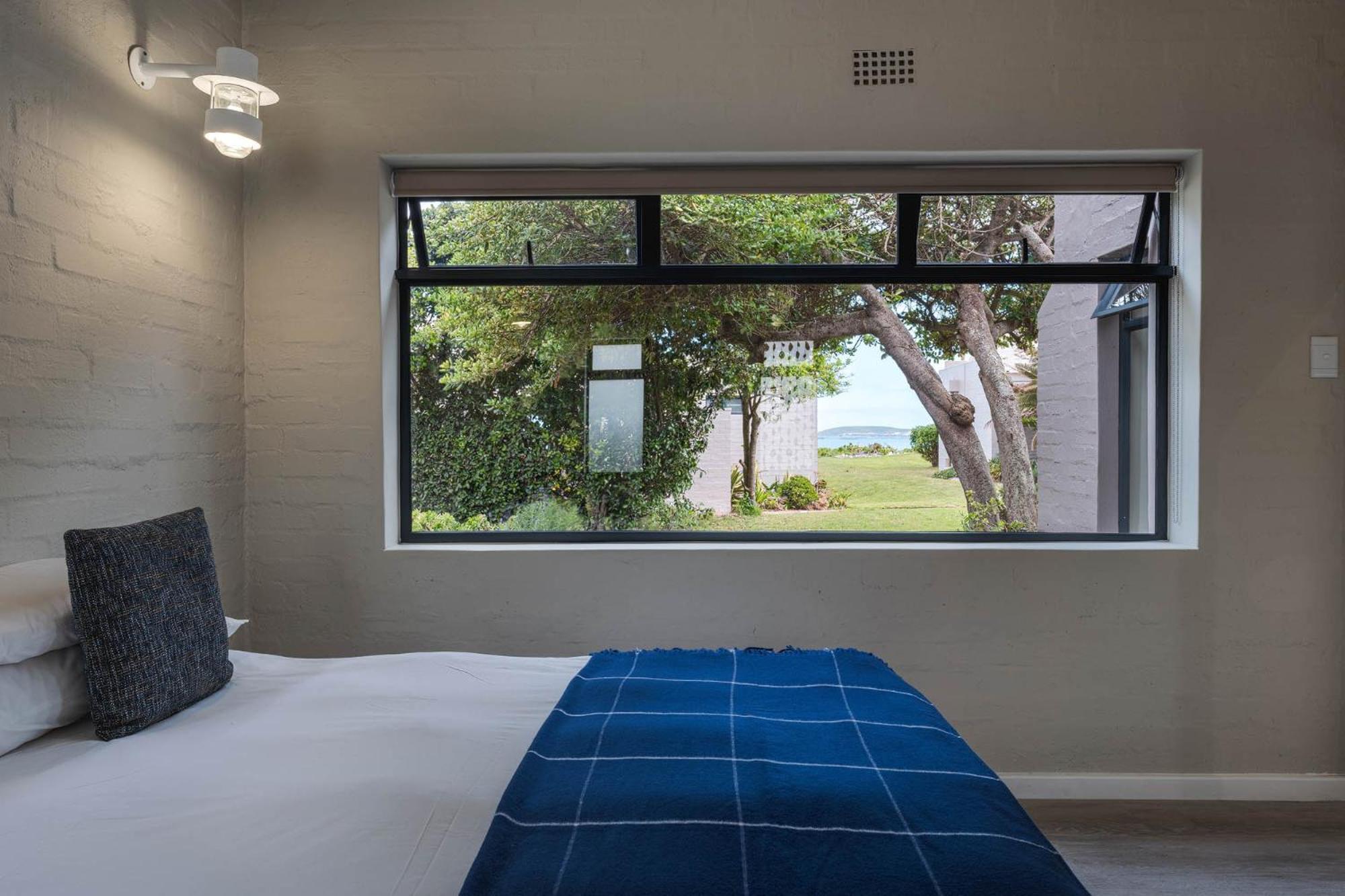 Blue Bay Lodge