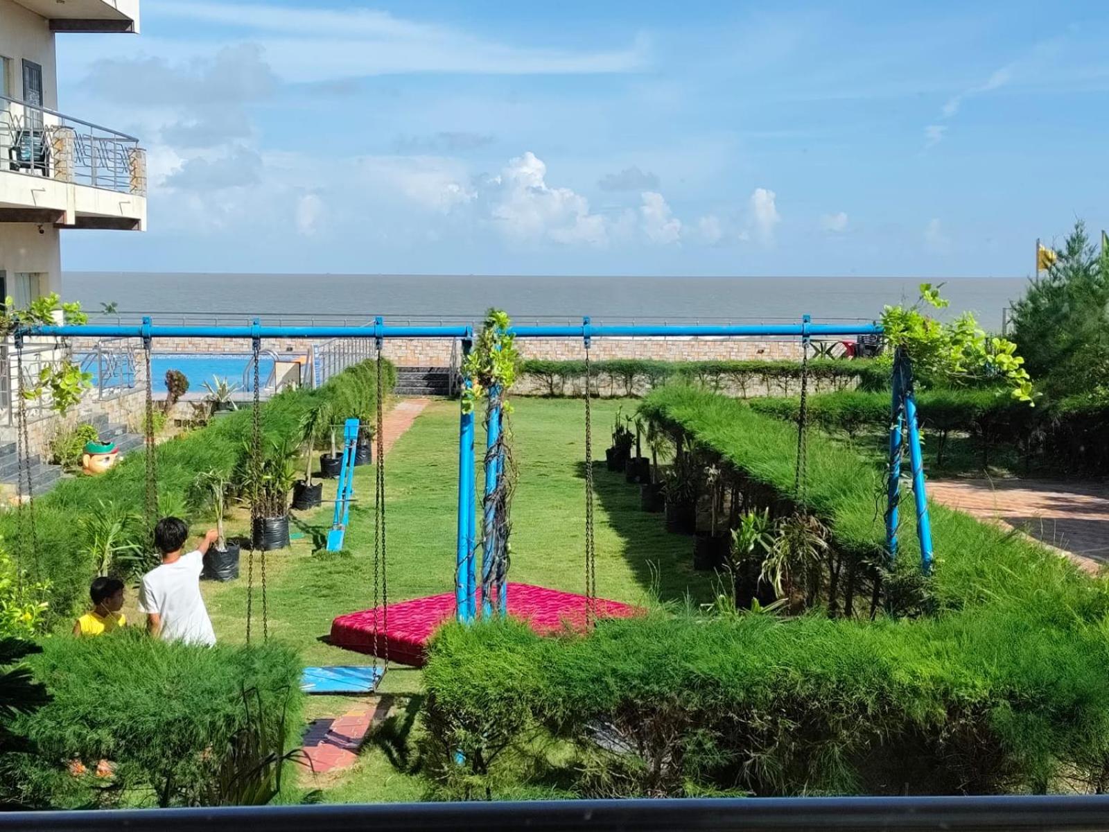 Royal Of Sea Resort