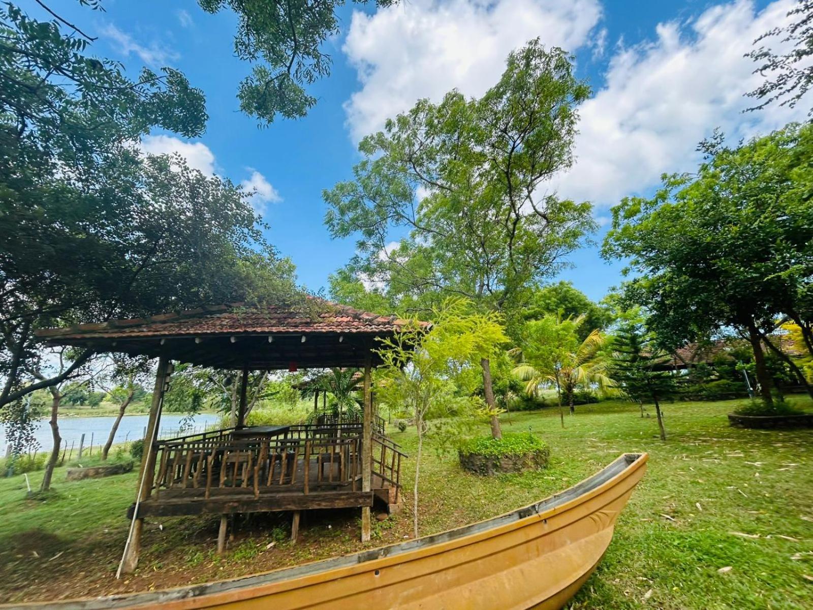 Technic Wadiya Lake Resort with Kabana,Rooms,Unique Treehouse Stay by the Lake, Near Mattala Airport, Hambantota view 3