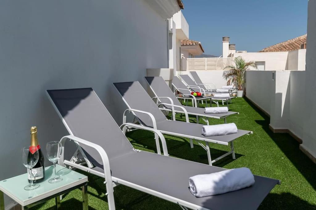 the diamond of banus with SEAVIEWS
