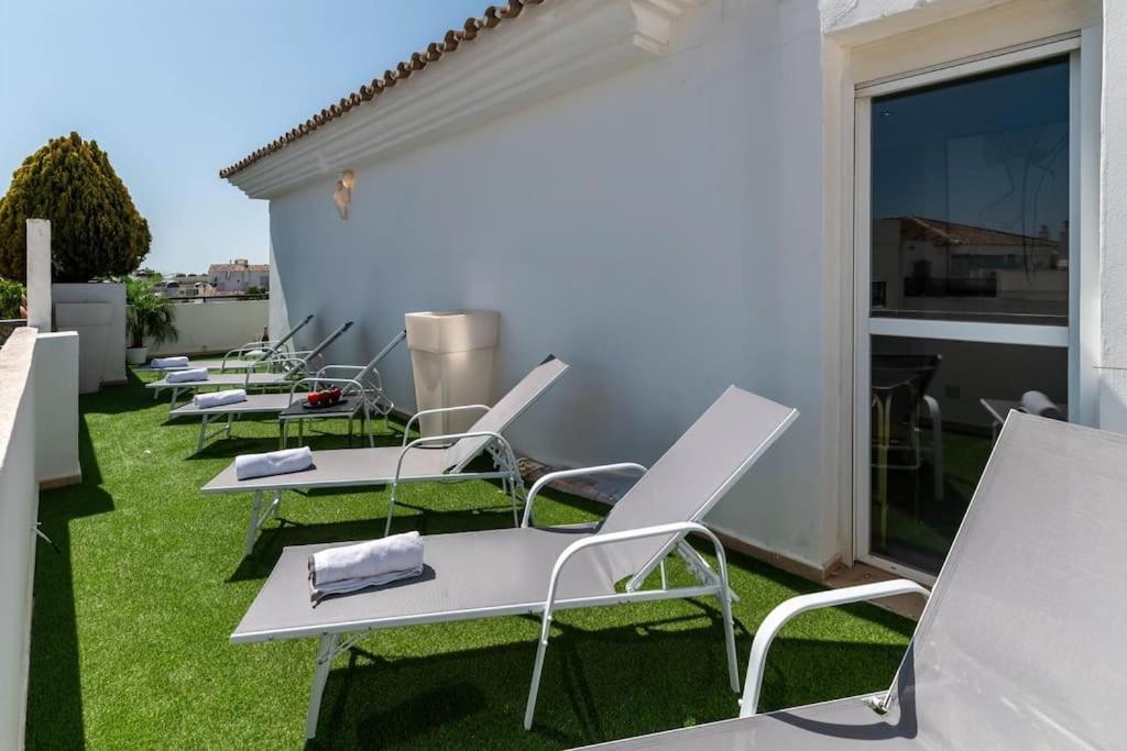 the diamond of banus with SEAVIEWS