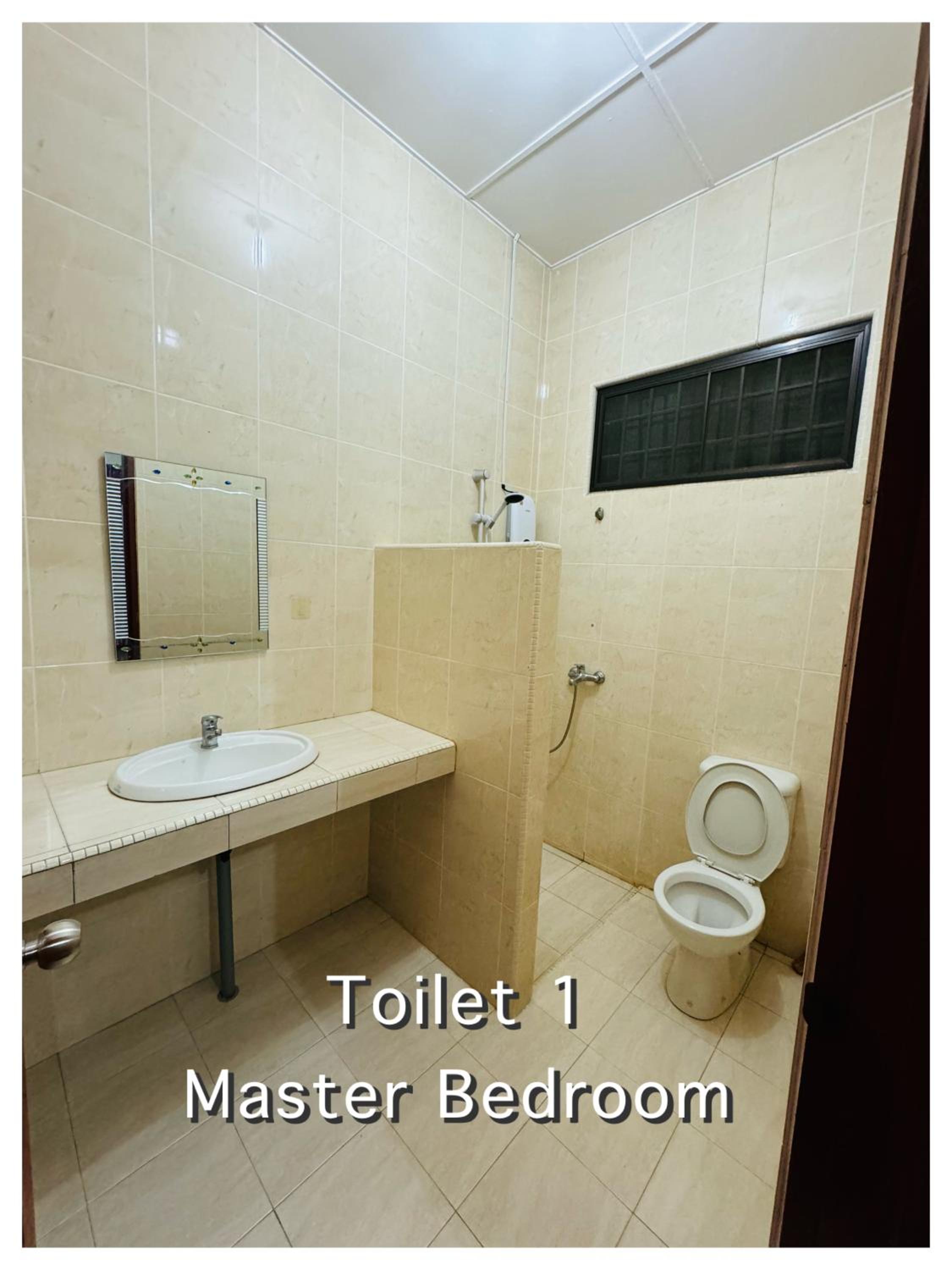 Spacious Semi-D Taman Terus Homestay photo 2