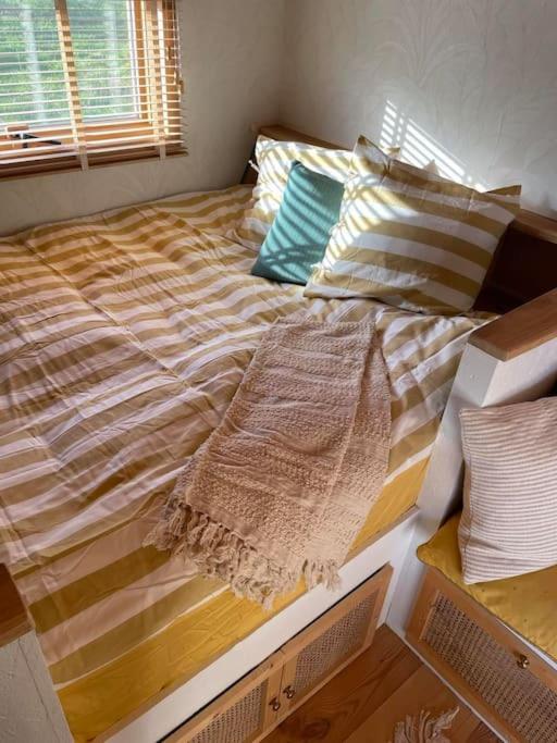 Roulotte en bois tout confort