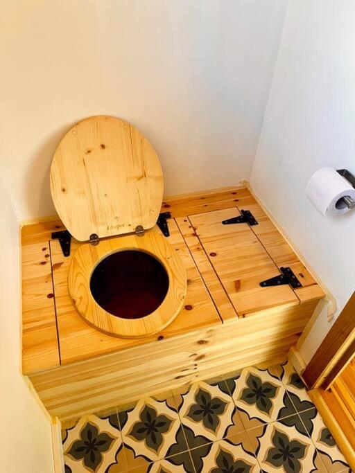 Roulotte en bois tout confort