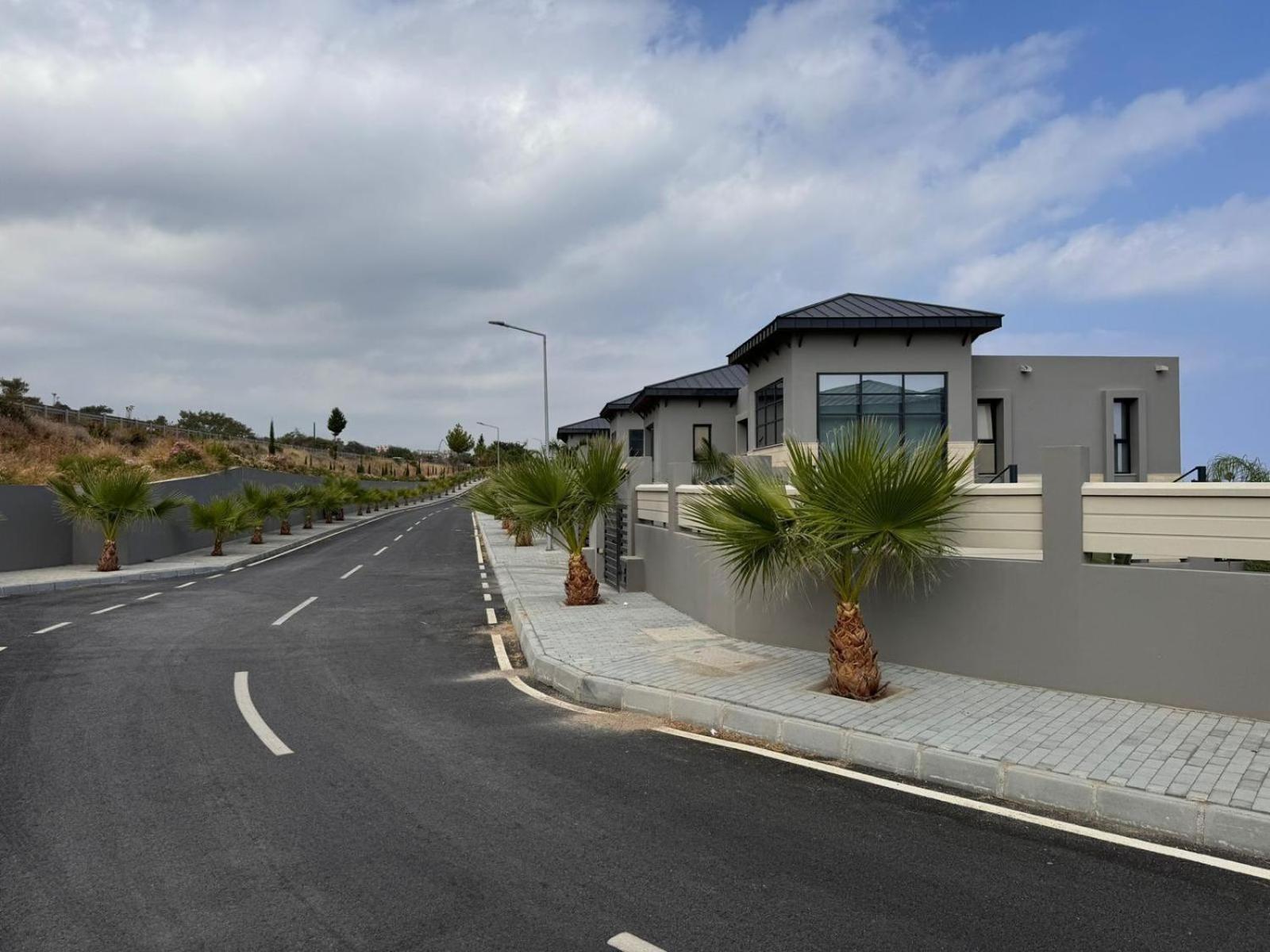 Suat Houses