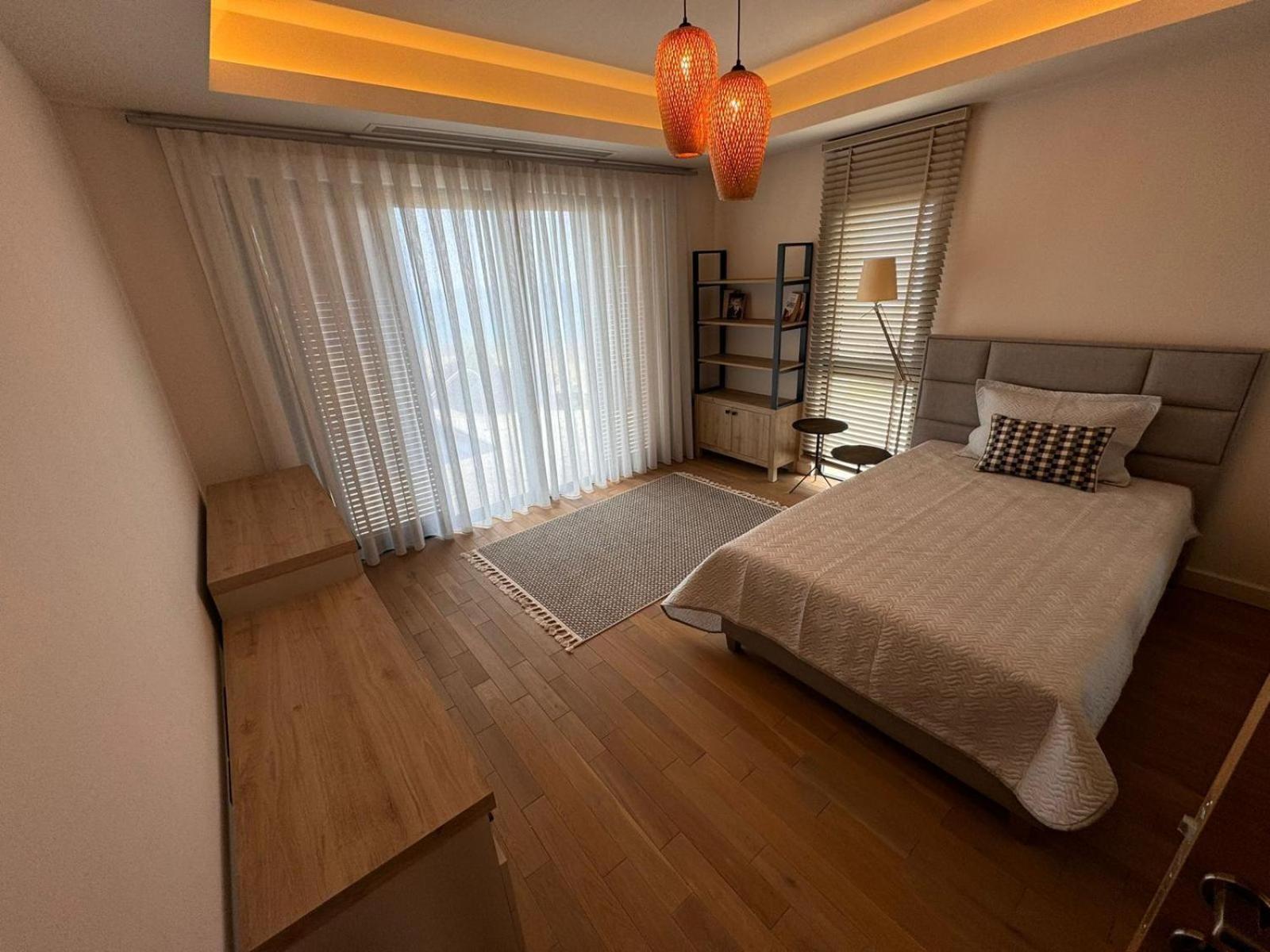 Suat Houses