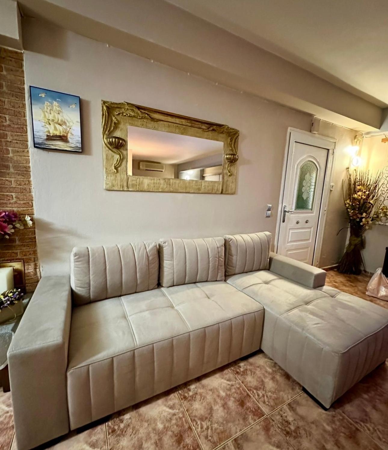 luxury house airport
