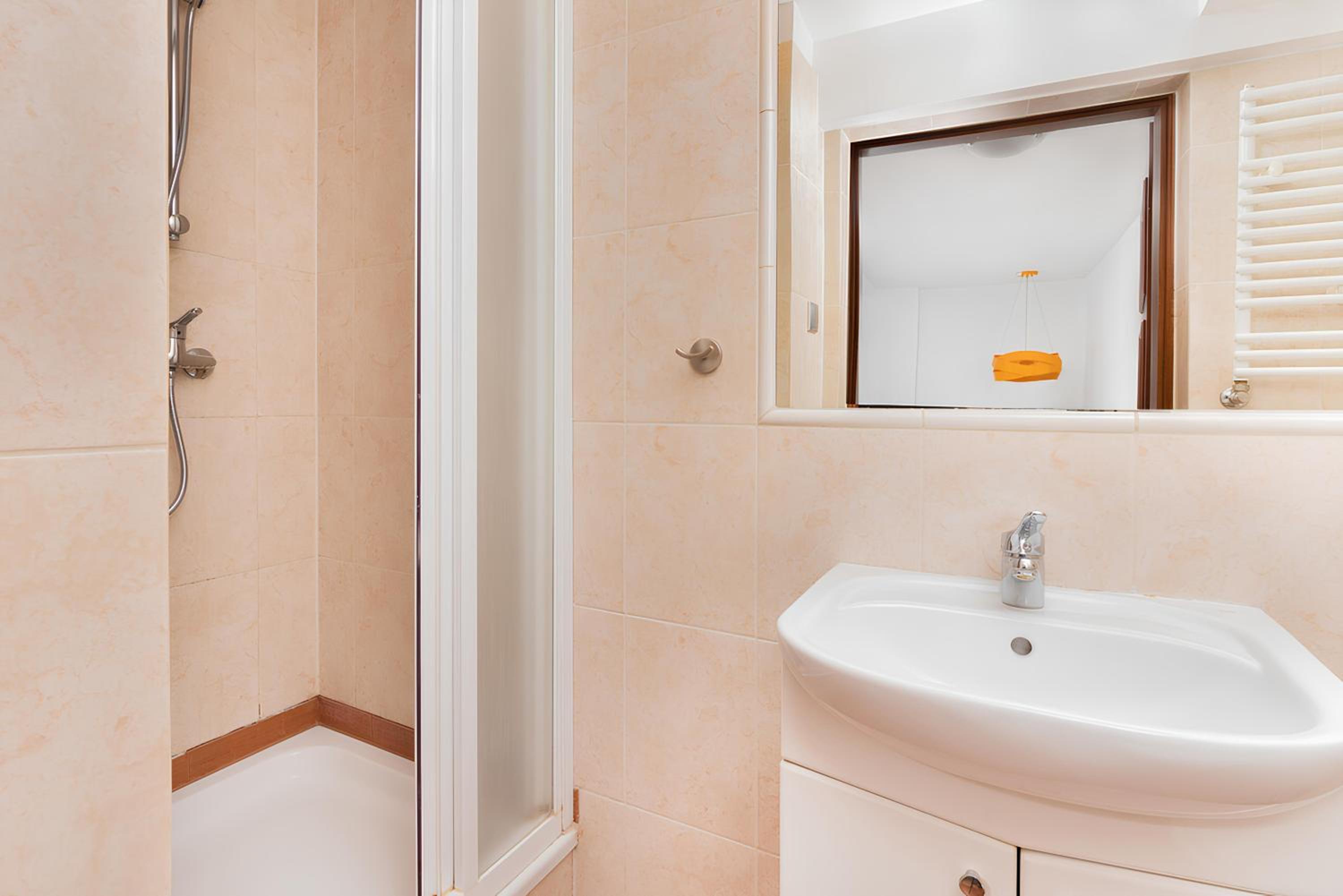 Flatbook - Old Town Apartments Ogarna