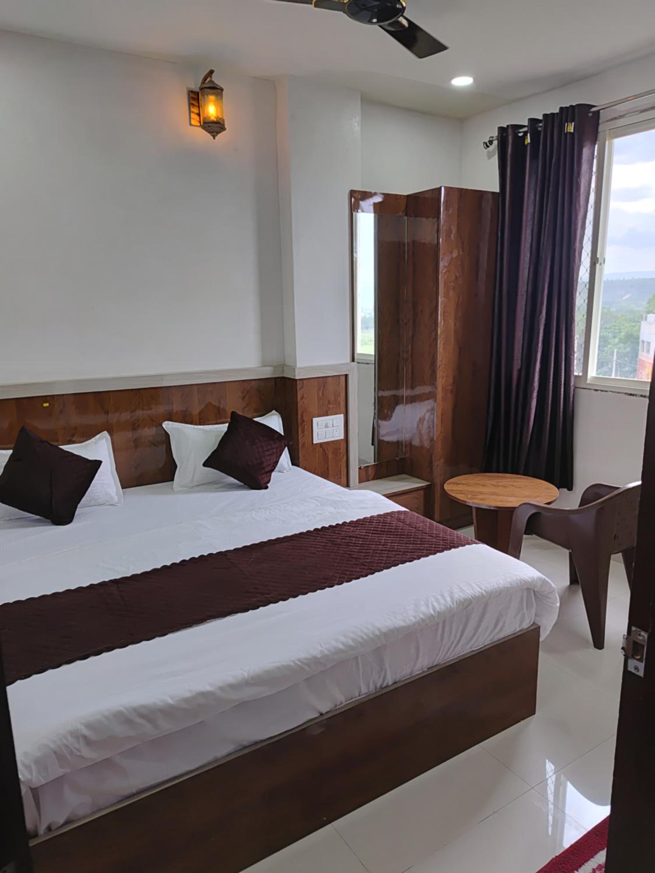 Hotel shree