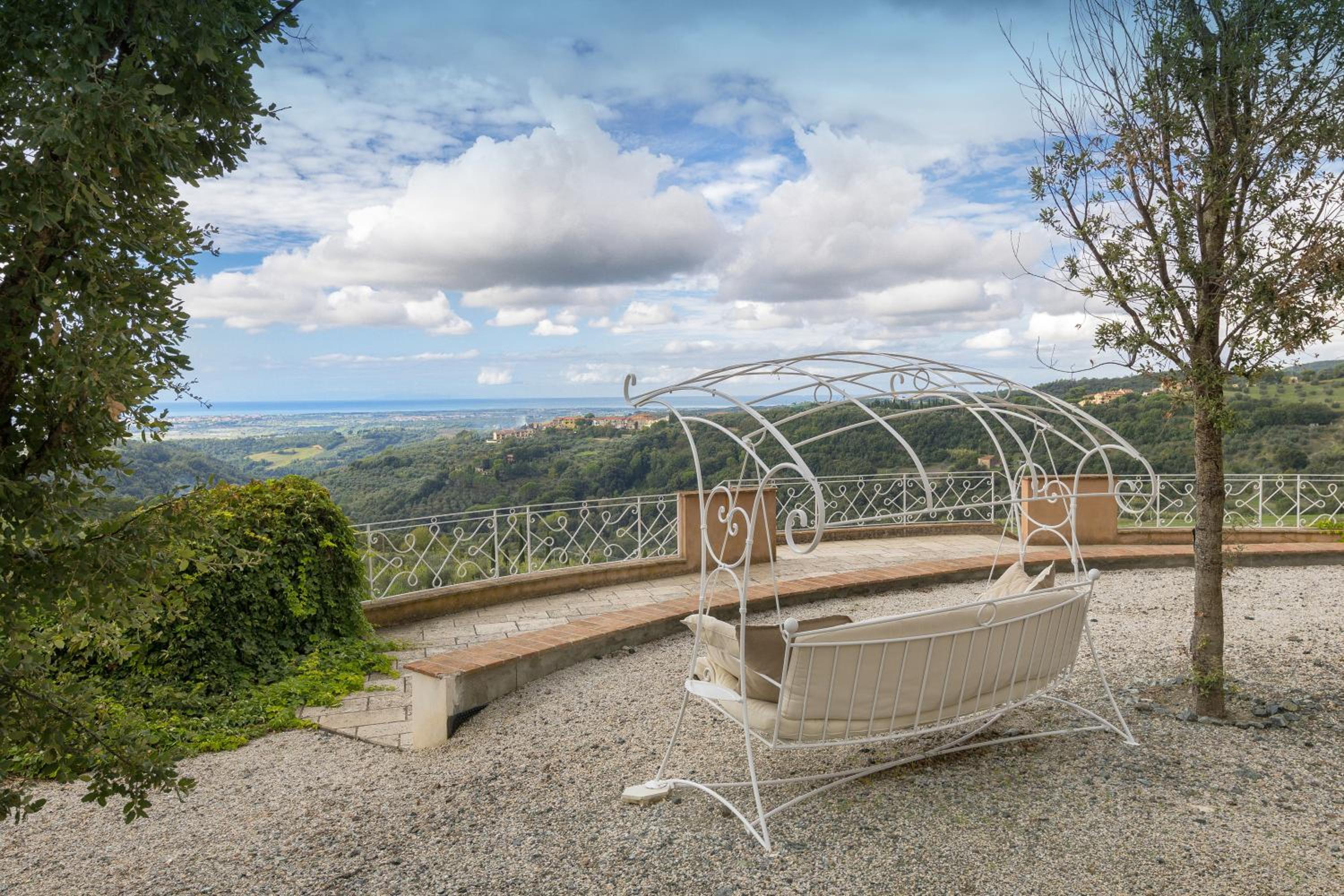 Villa Cava Alta view 5