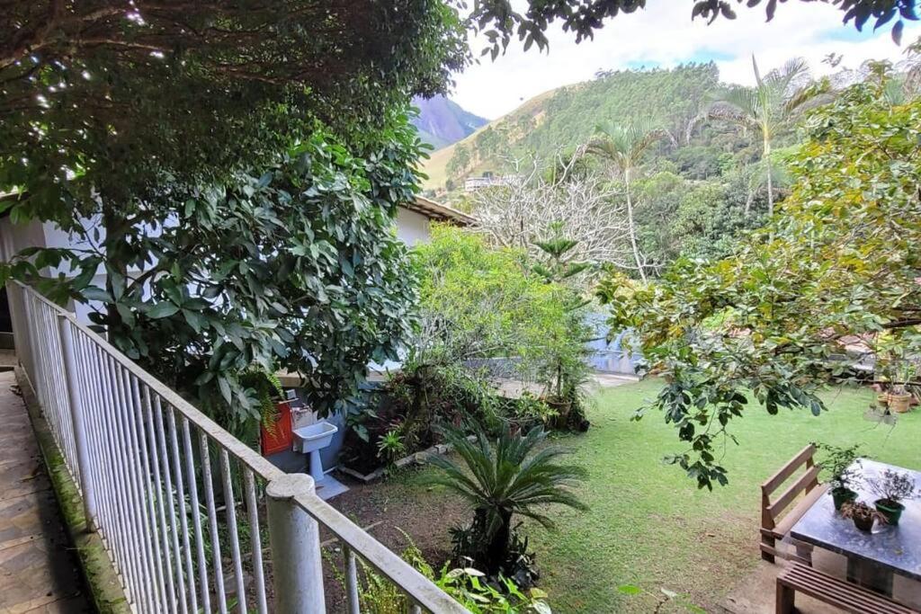Casa atrás do Horto florestal