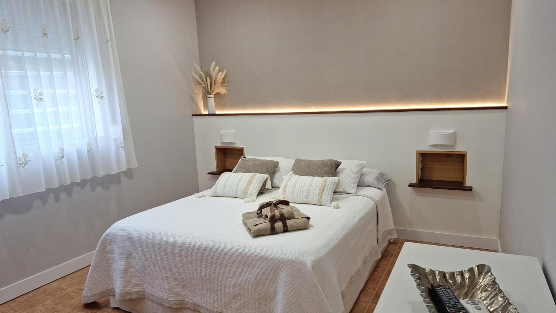 Chalet con piscina en Liria