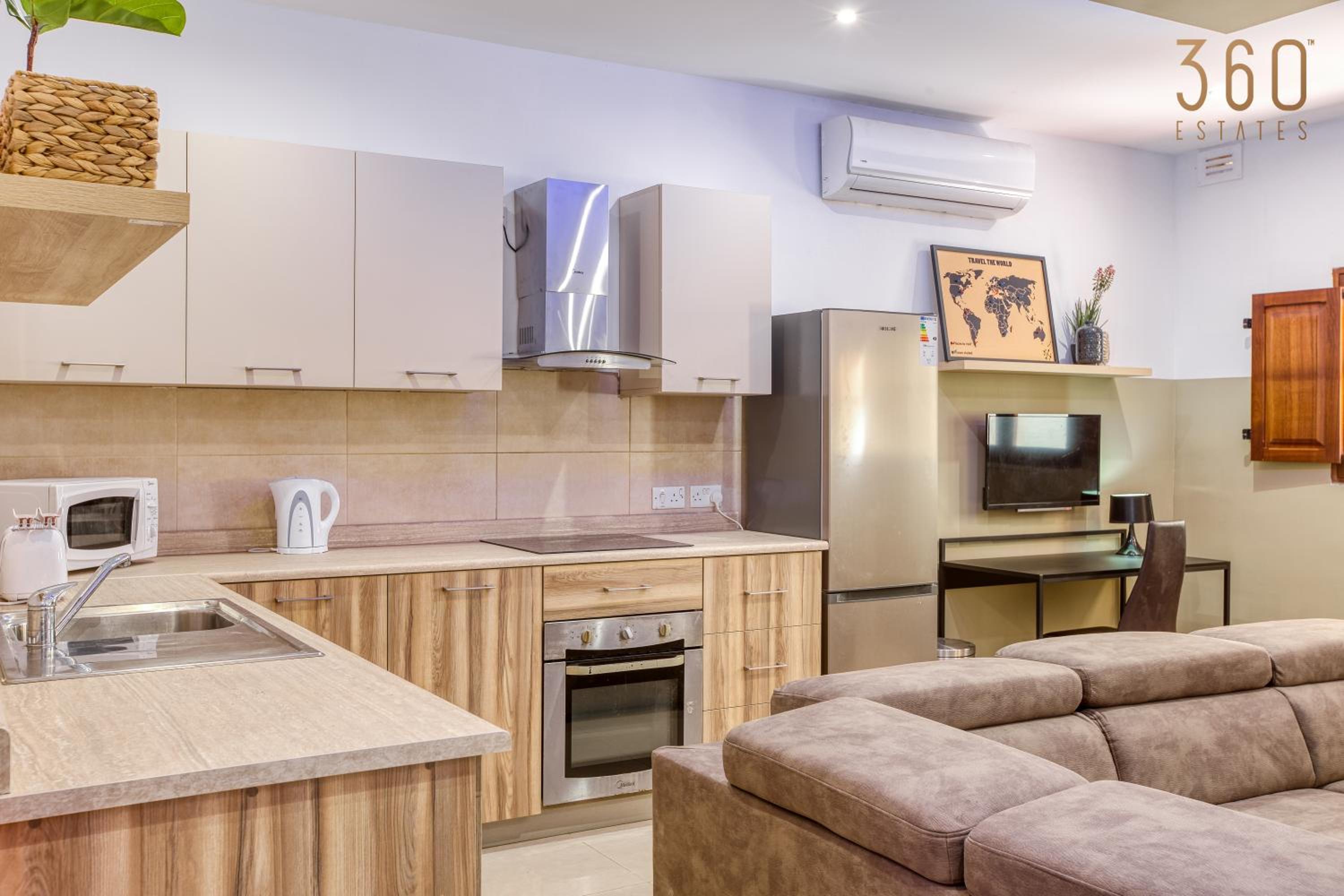 Modern 2BR Apt with backyard in vibrant St Julians by 360 Estates photo 5
