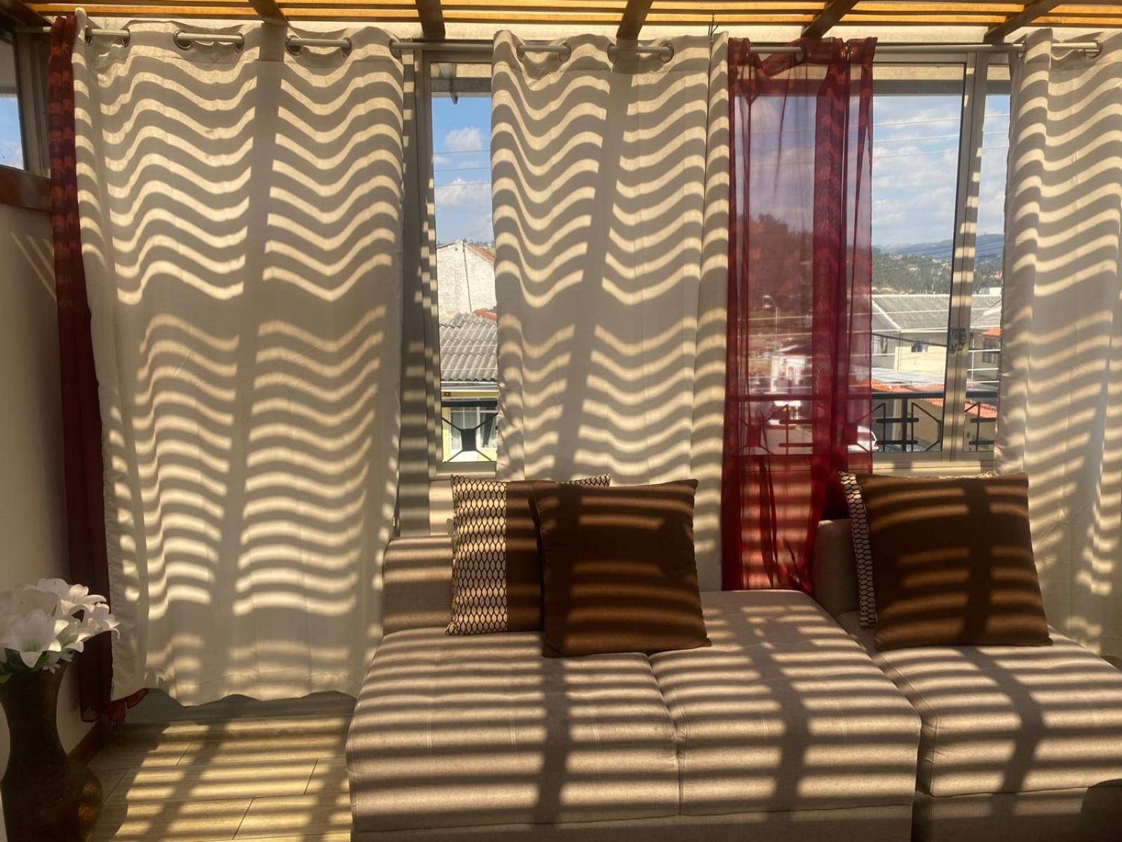 Encantador Departamento con Terraza y muebles elegantes VII