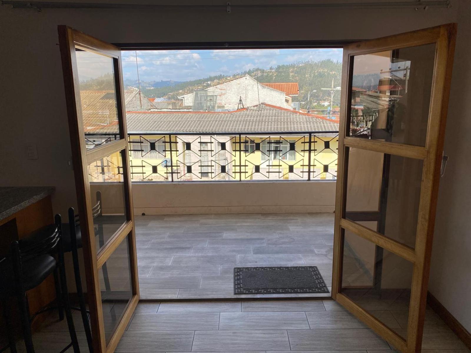 Encantador Departamento con Terraza y muebles elegantes VII