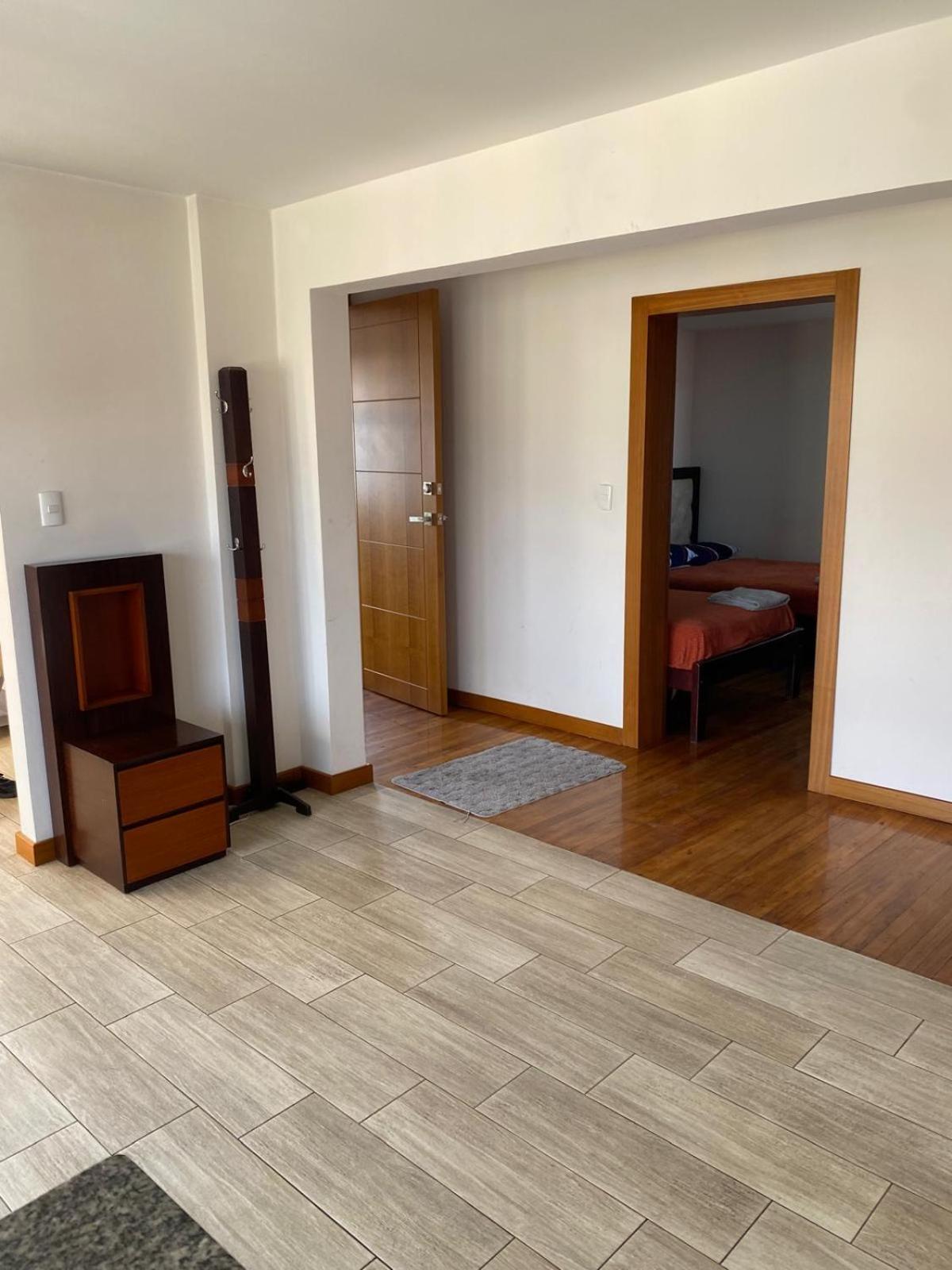 Encantador Departamento con Terraza y muebles elegantes VII
