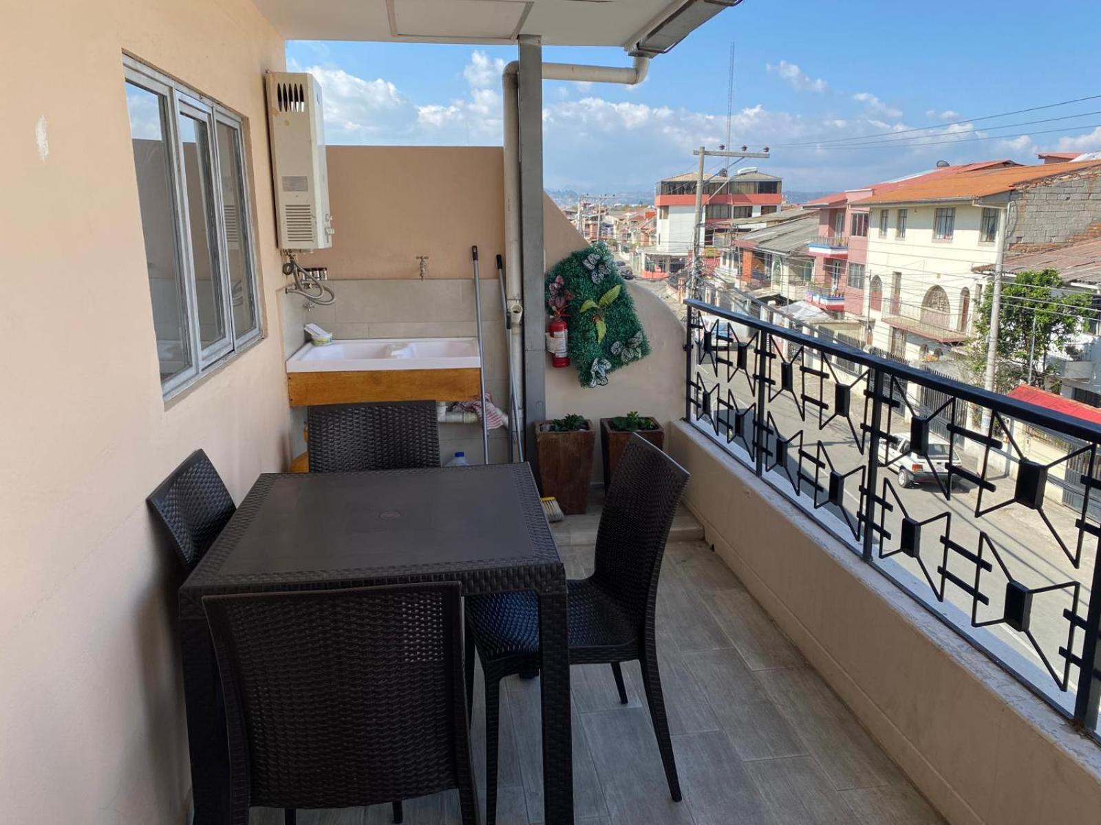 Encantador Departamento con Terraza y muebles elegantes VII