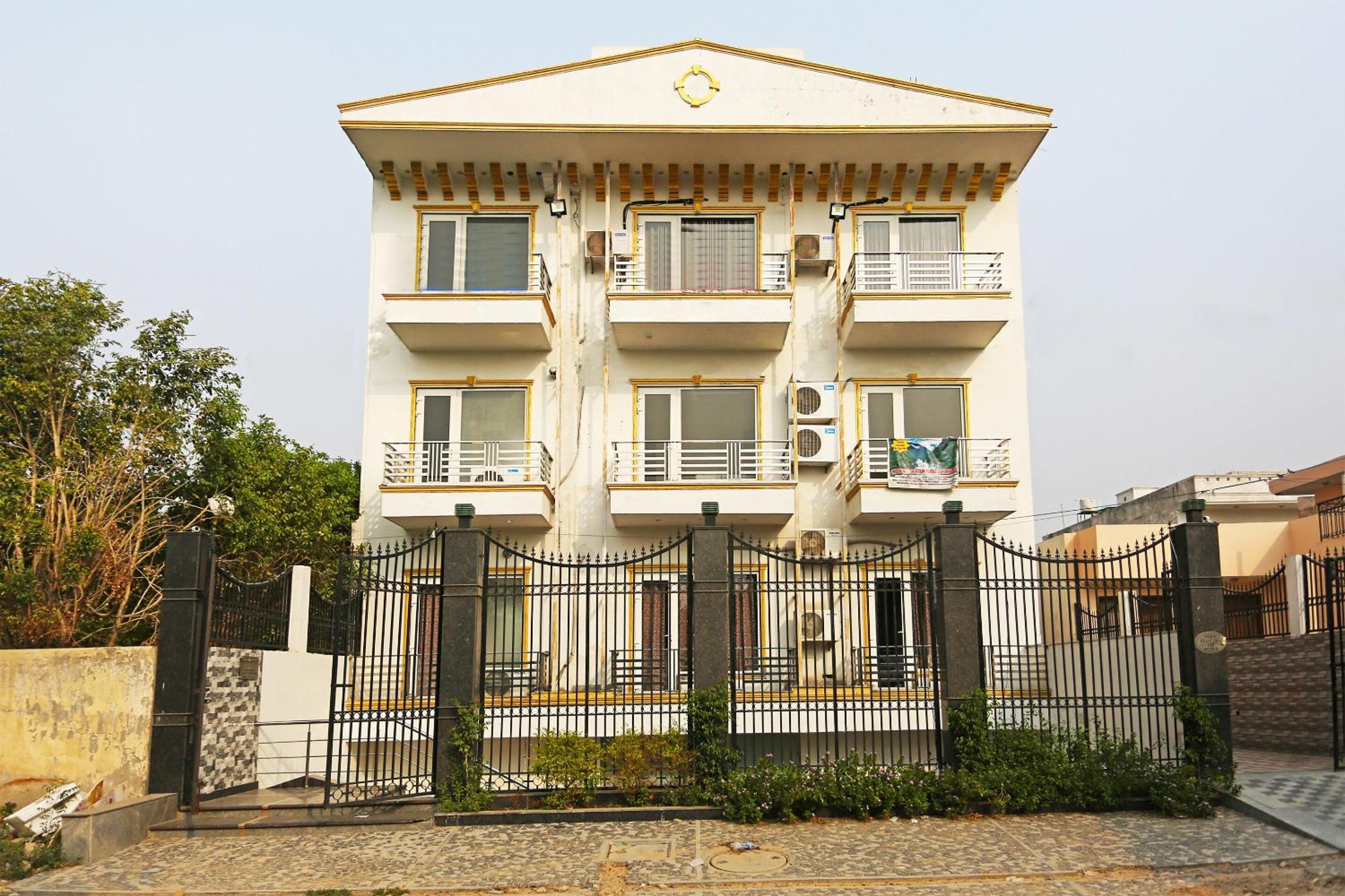 Hotel O VAAS One Thirty Two view 2