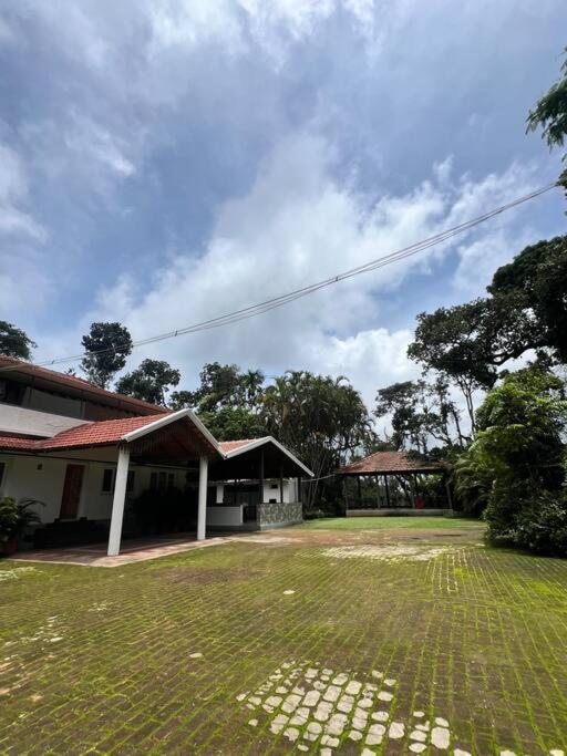 Misty Woods Homestay - Best homestay in Chikmagalur